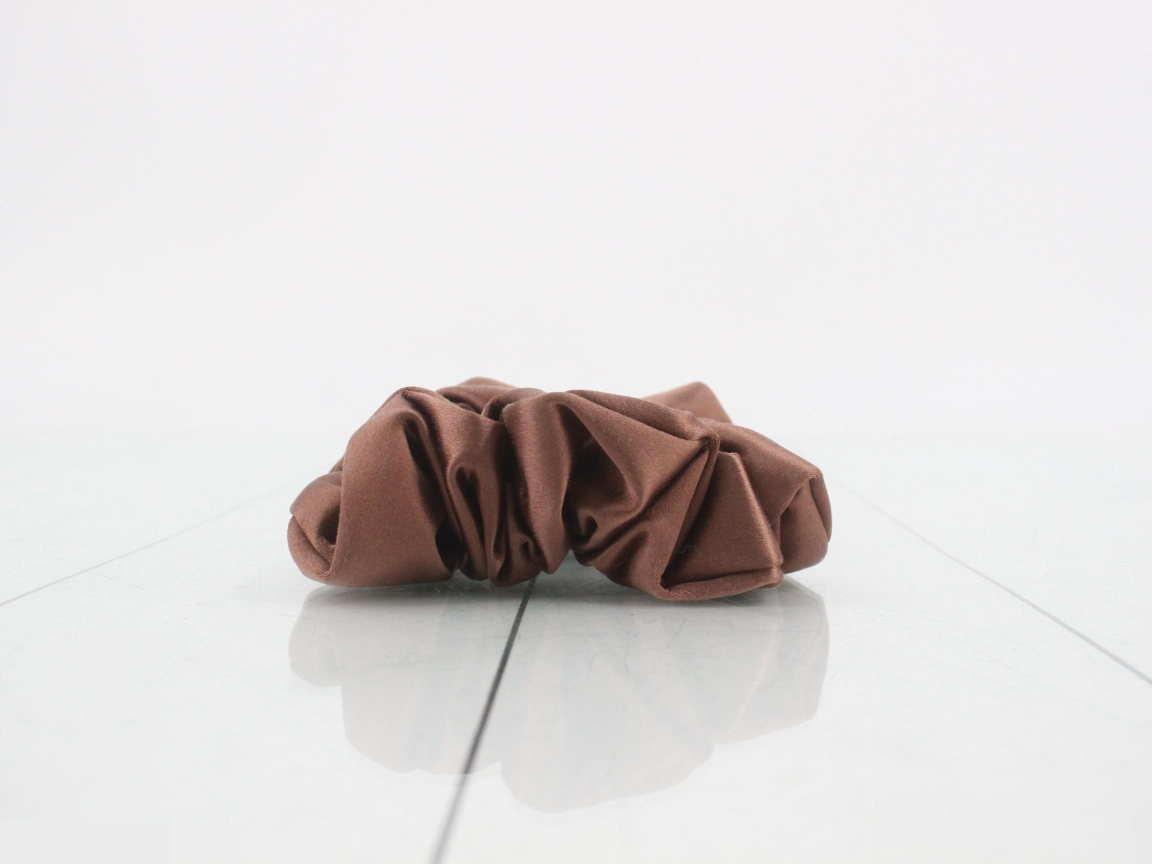 Logo satin scrunchie — view 3