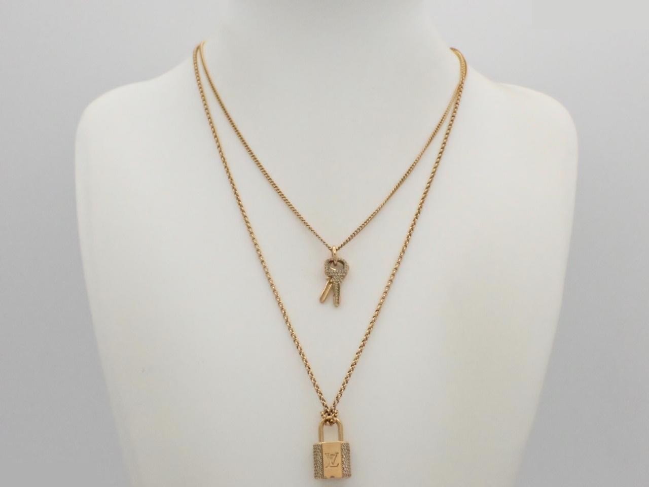 Gold padlock necklace, chain approximately 48cm long. — view 3