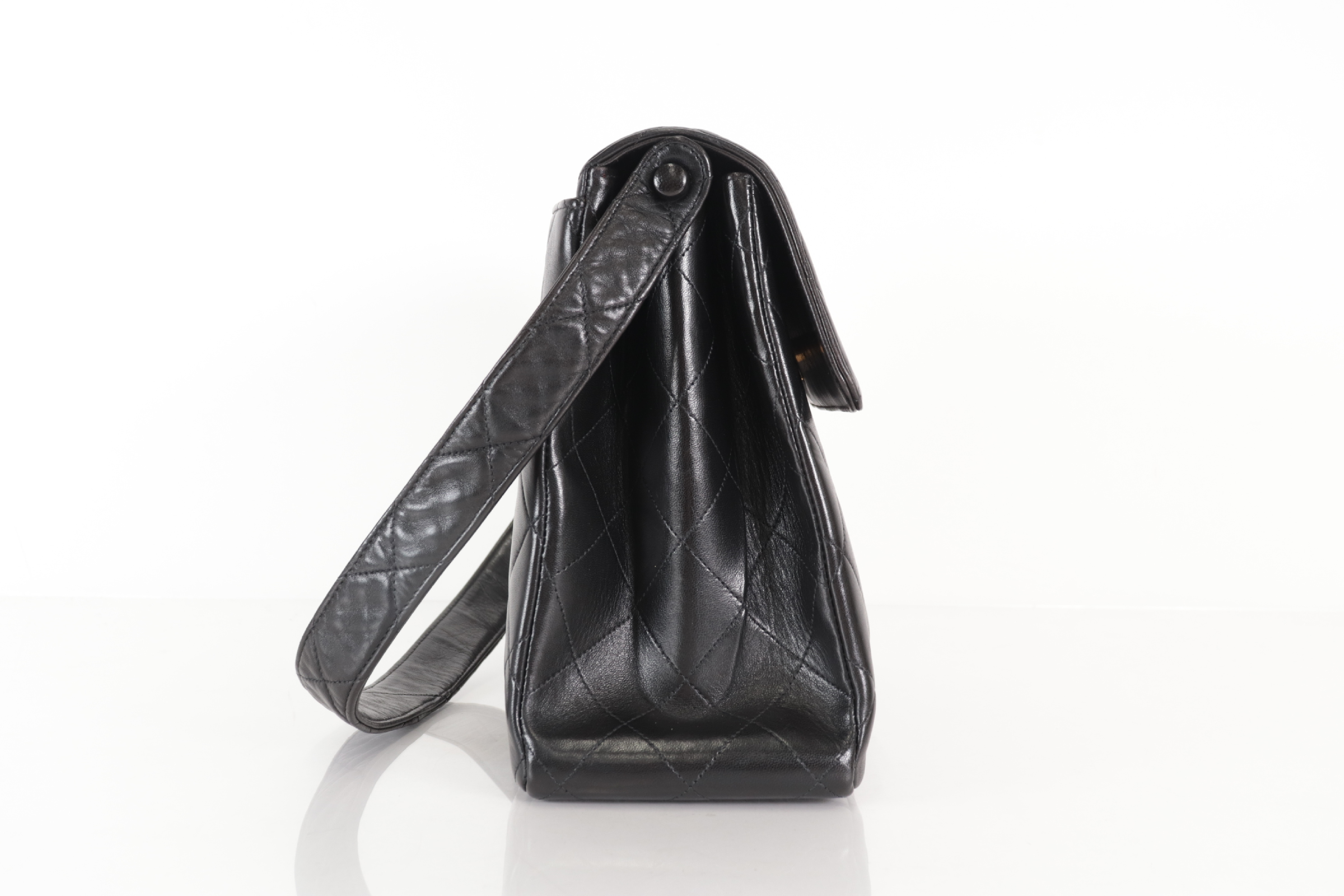 Turnlock Lambskin One-Shoulder Bag (Serial No. 5) — view 4