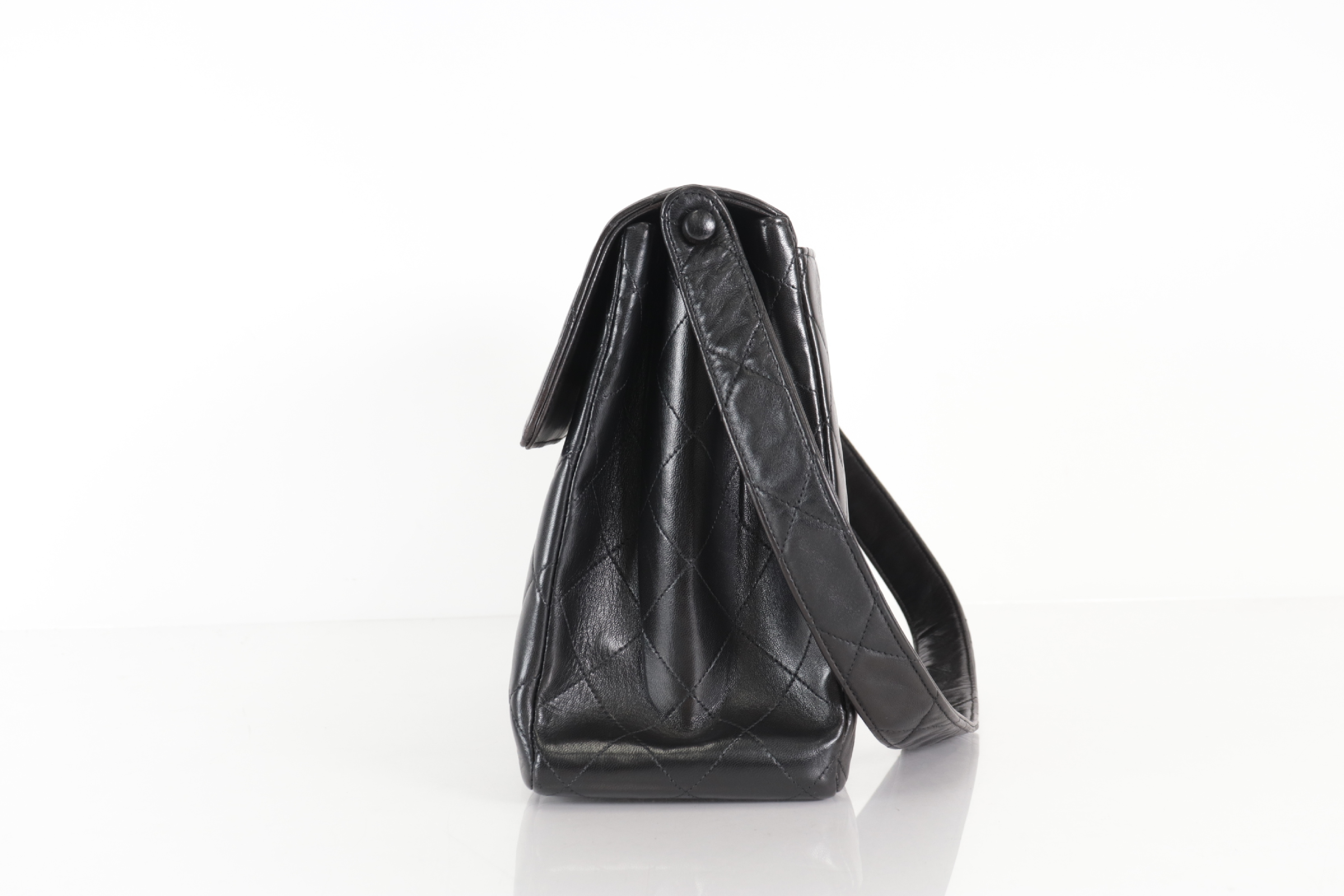 Turnlock Lambskin One-Shoulder Bag (Serial No. 5) — view 5