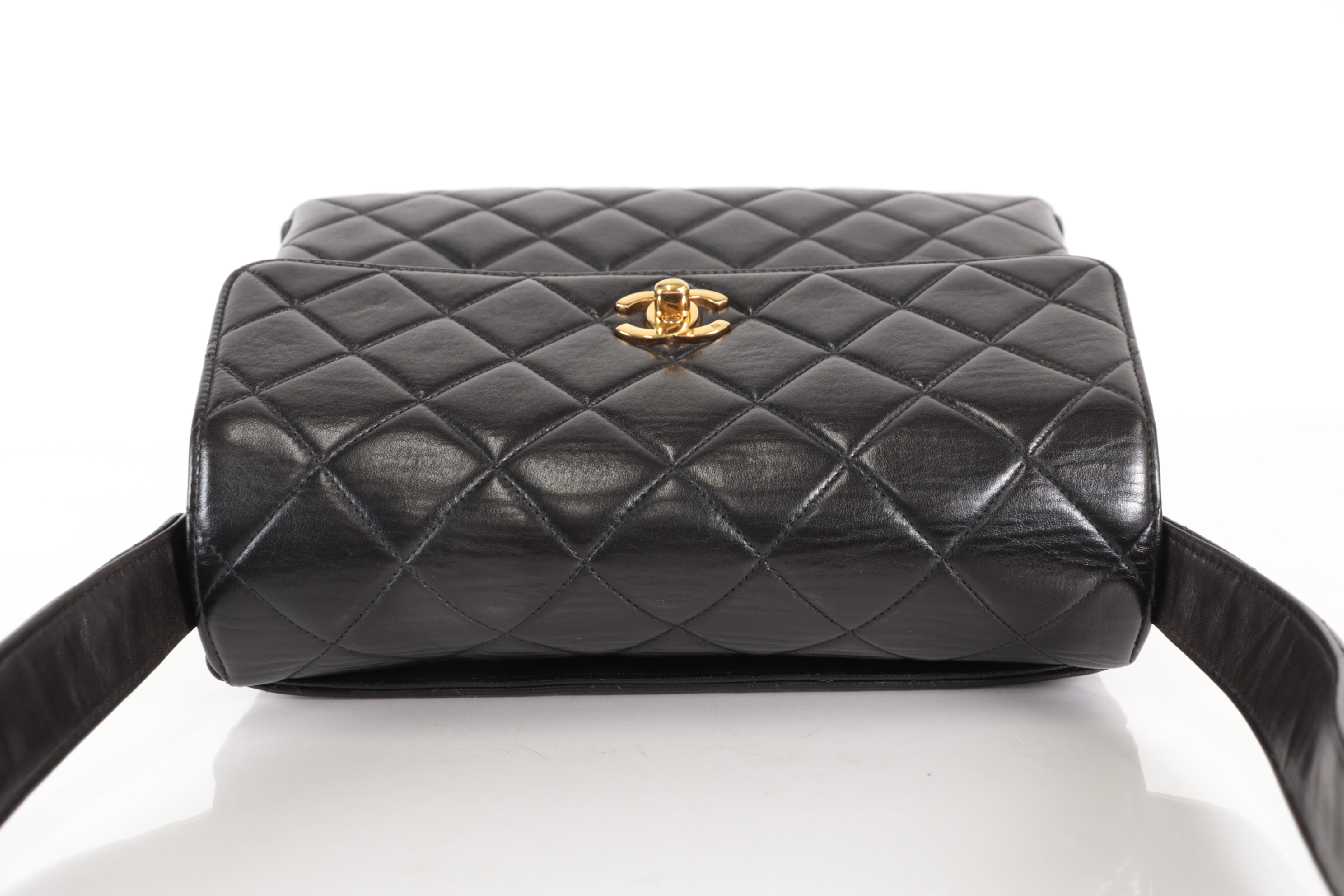 Turnlock Lambskin One-Shoulder Bag (Serial No. 5) — view 6