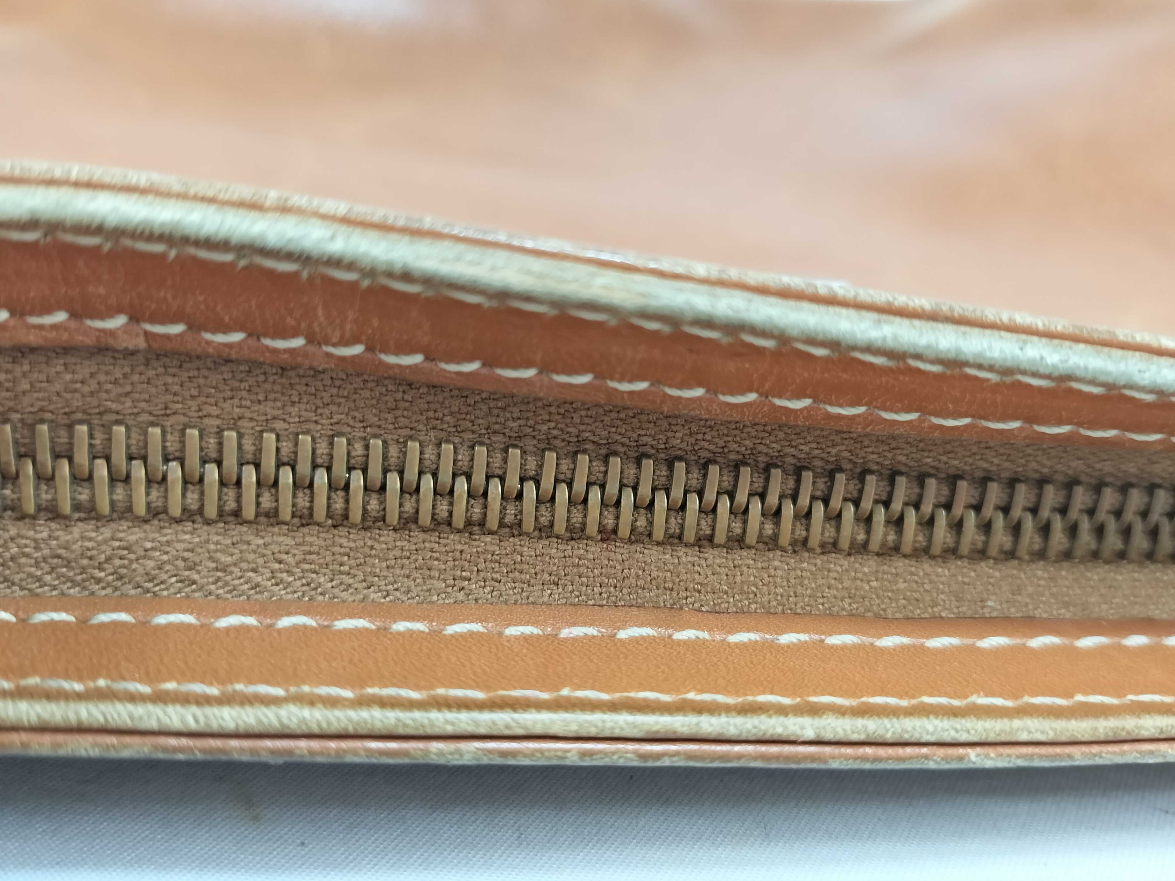 Clutch bag — view 3