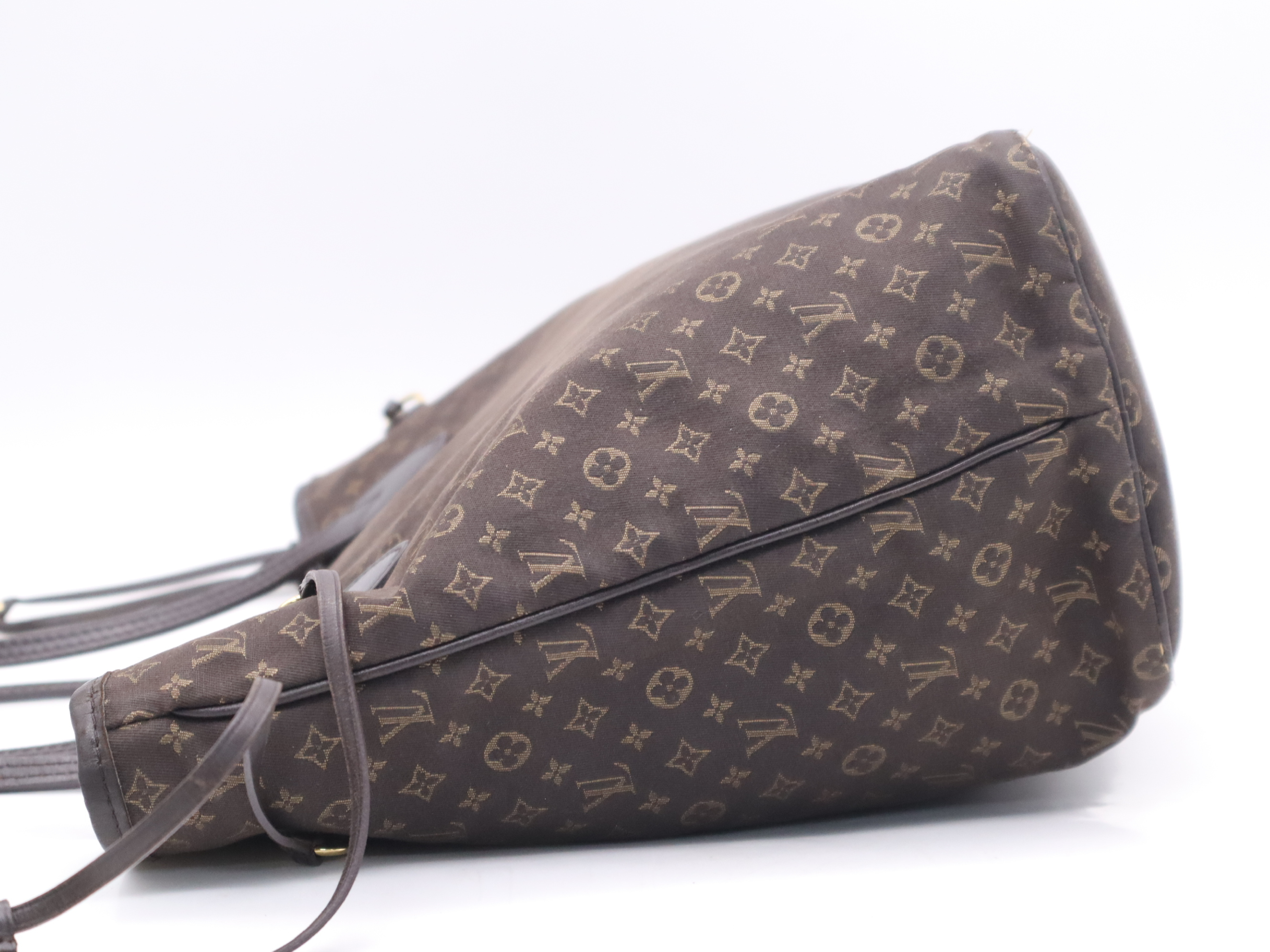 M40513 Idylle Neverfull MM Fusain Tote Bag — view 3