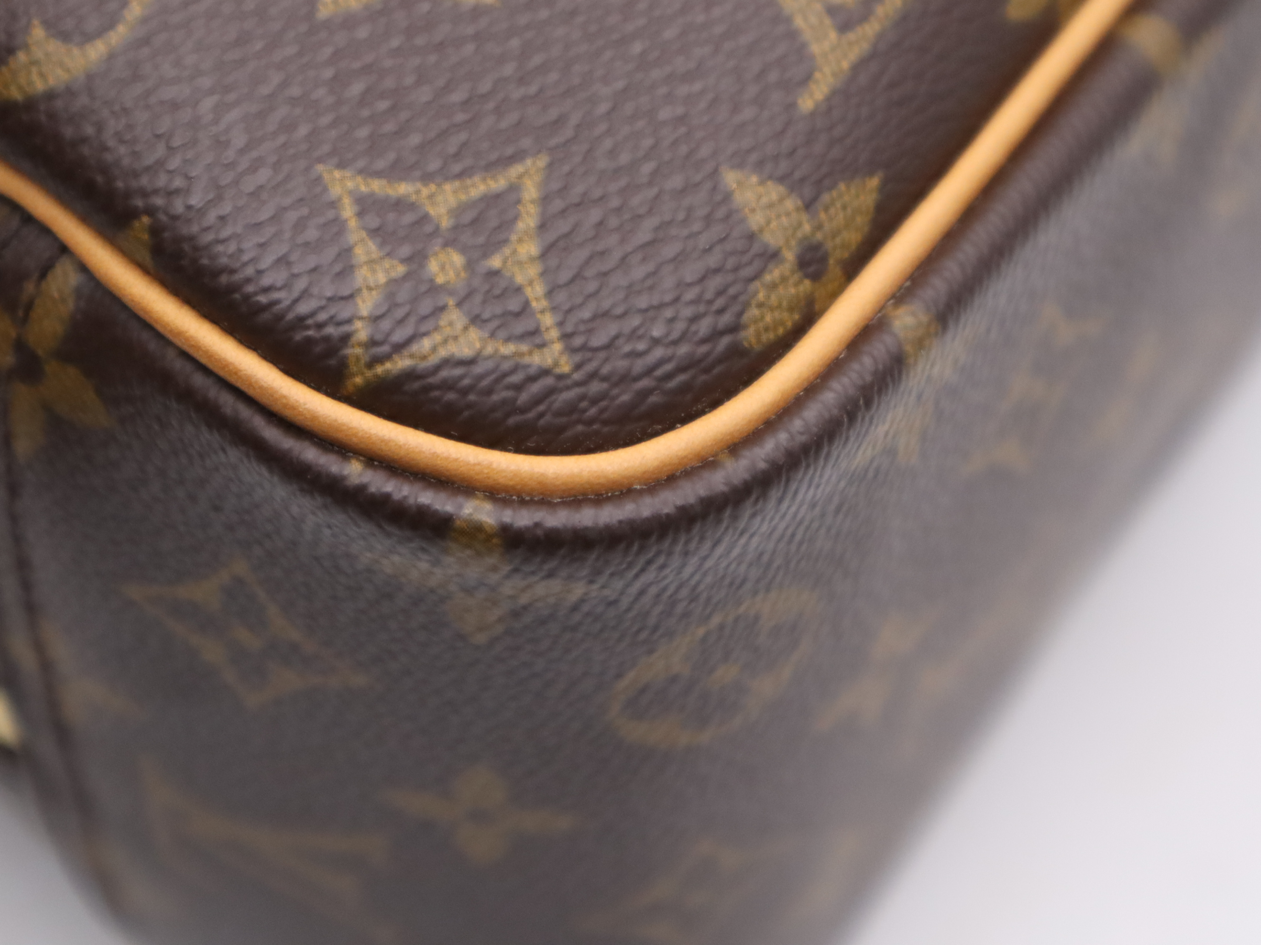 M47270 Monogram Deauville Handbag with Box — view 11