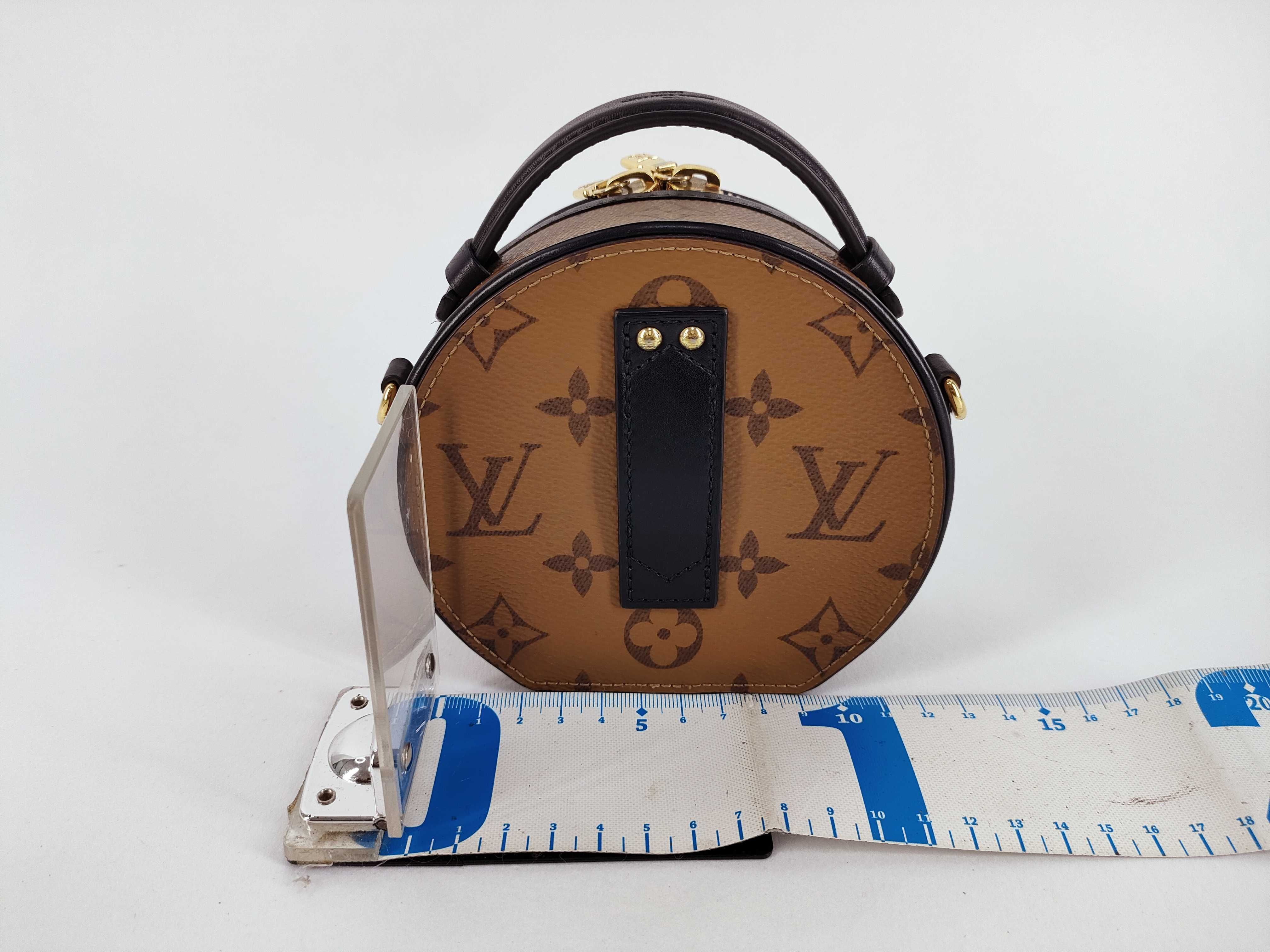 Monogram Louis Vuitton Shoulder Bag — view 2