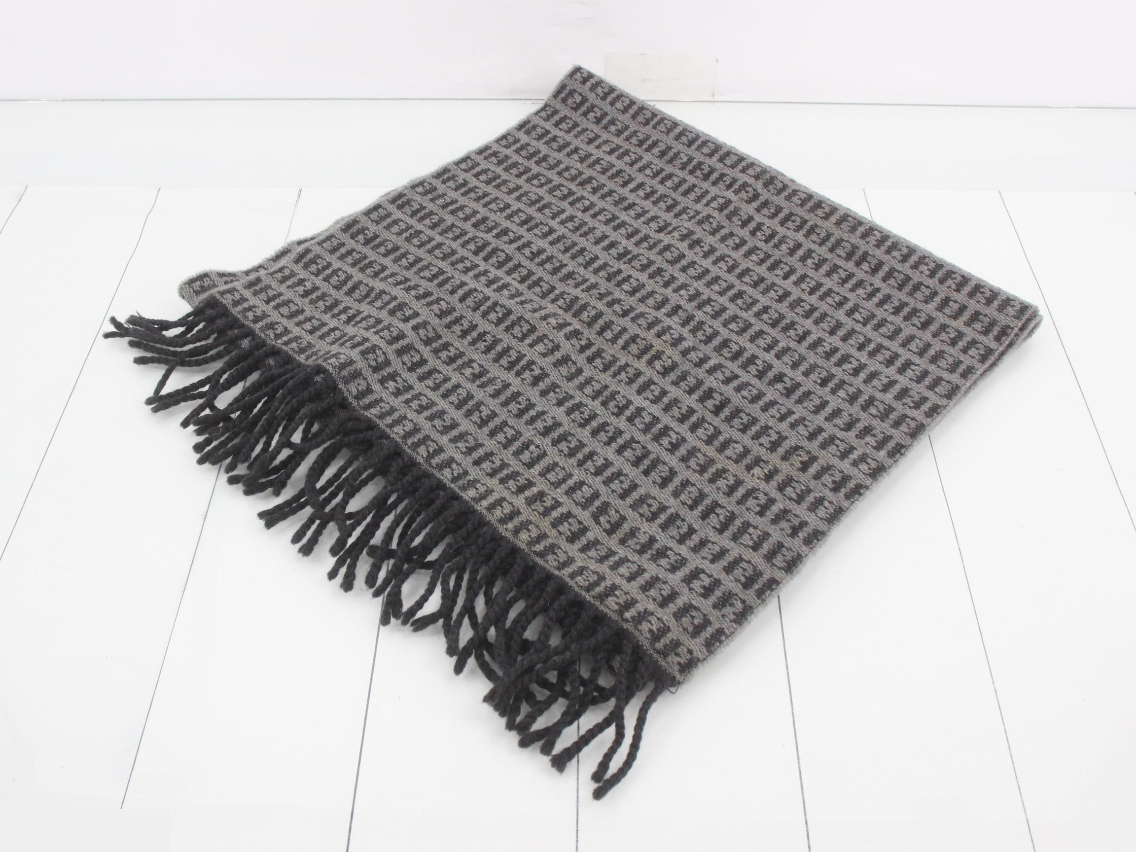 Zucca Scarf