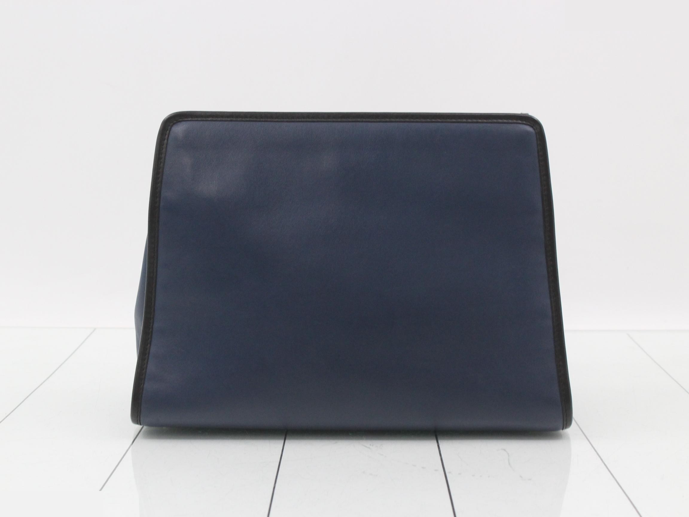 women's Runaway small shoulder bag, navy blue. — view 2