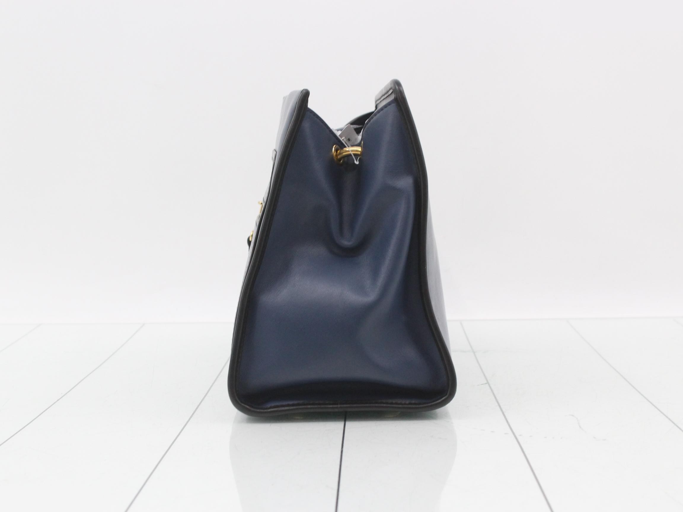 women's Runaway small shoulder bag, navy blue. — view 3