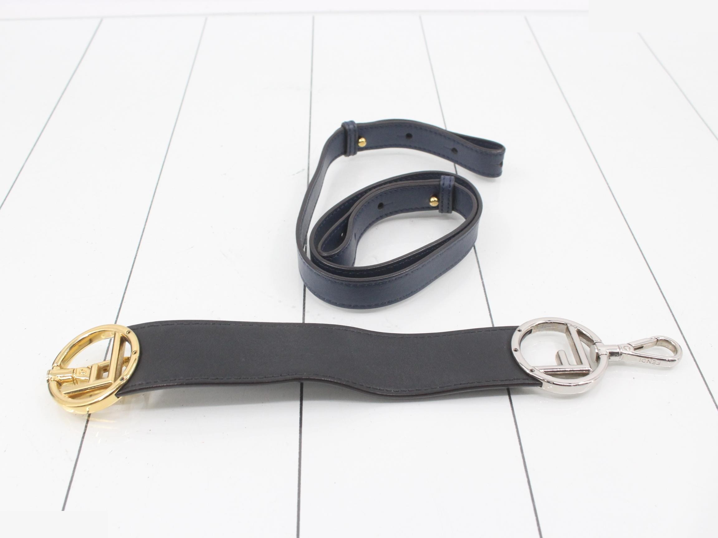 women's Runaway small shoulder bag, navy blue. — view 7