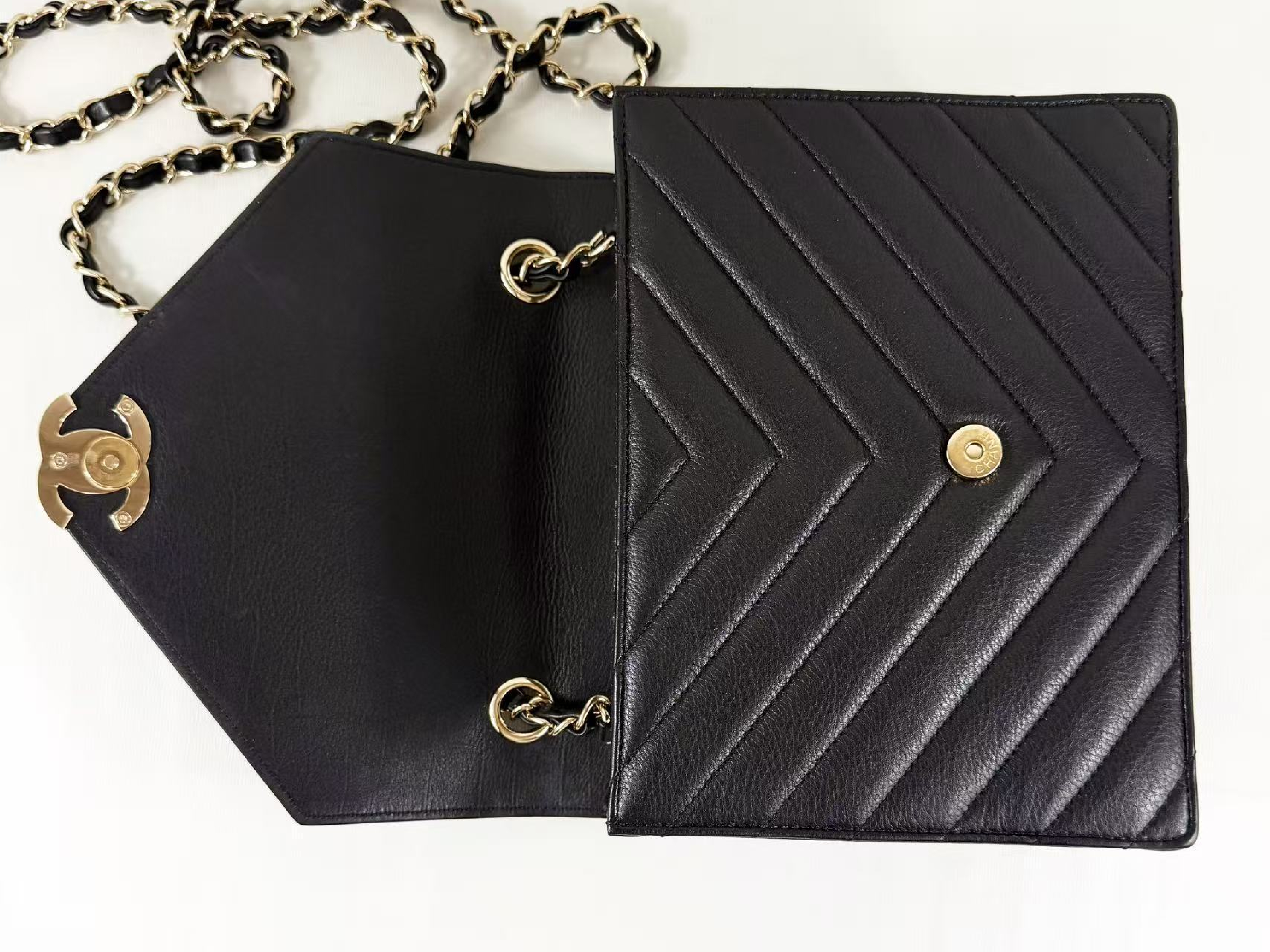 Black Chevron Shoulder Bag, W21/H17/D7cm (approx.), serial number in the 27 range. Includes dust bag, authenticity card, and seal. Gold hardware. Item number 27168293. — view 13