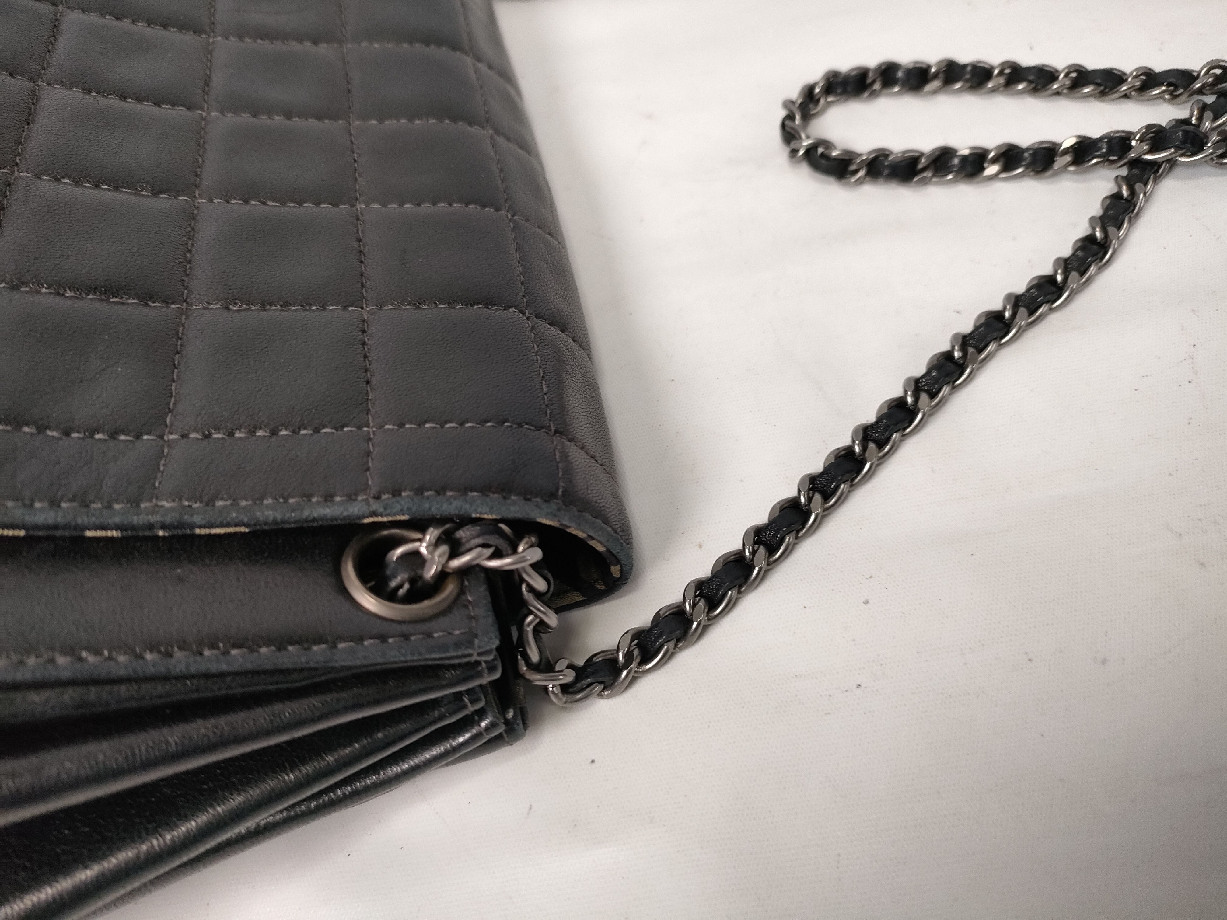 Chocolate Bar 2.55 Chain Shoulder Bag — view 5