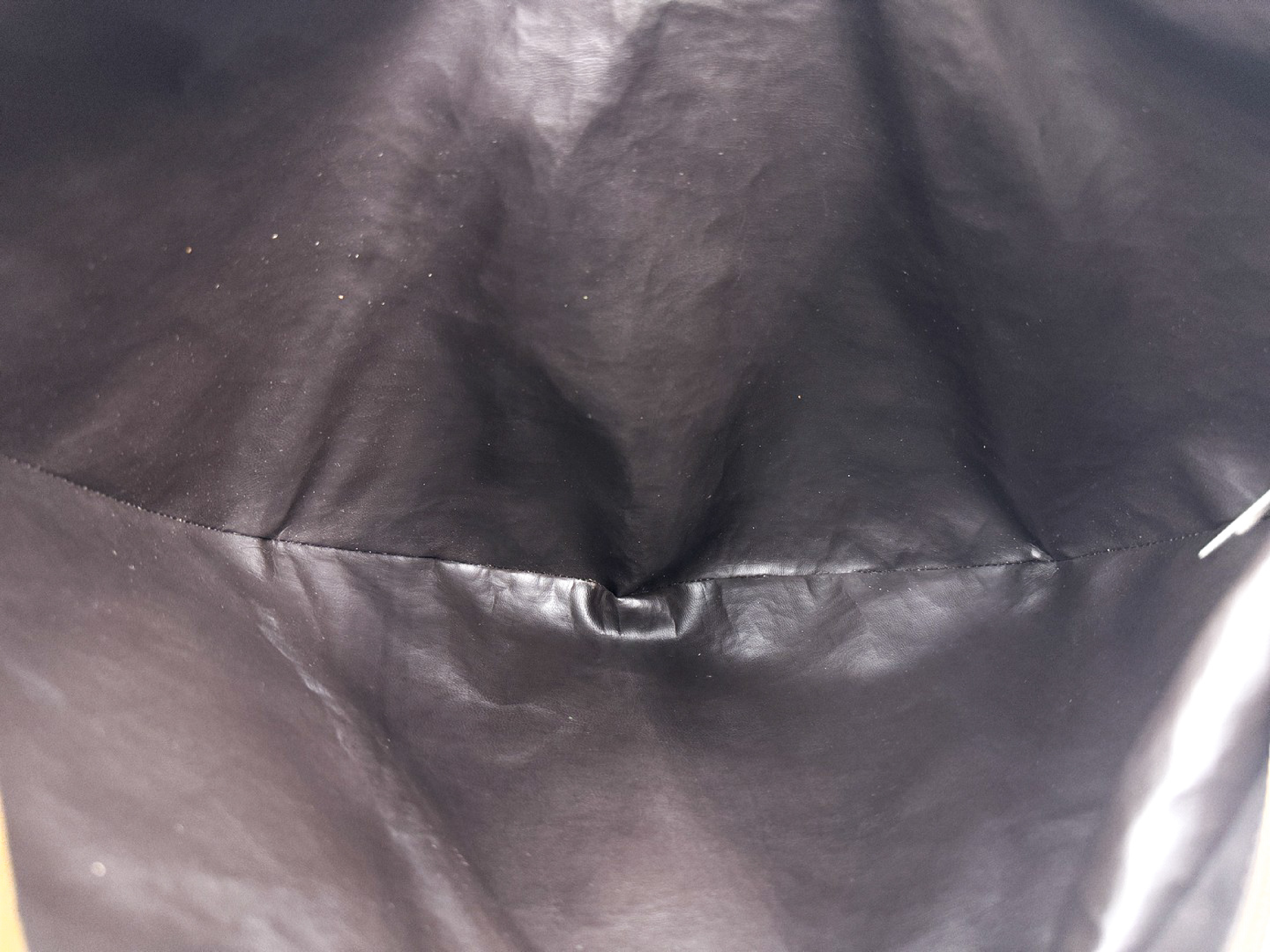 logo leather shoulder bag — view 9