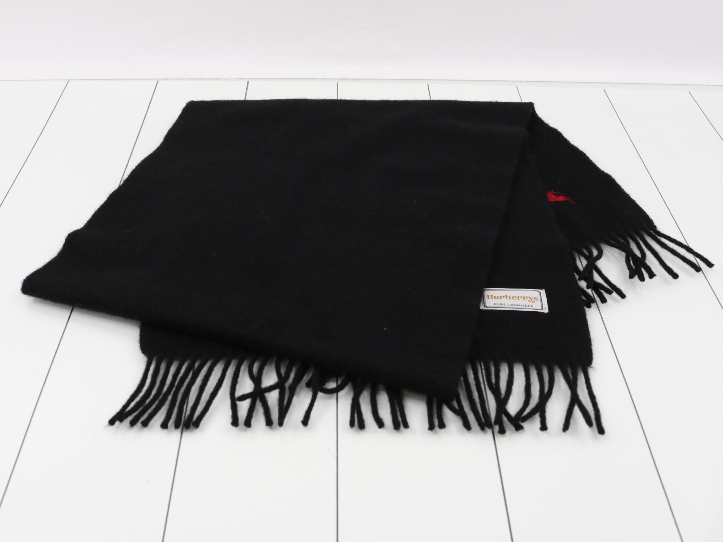 Cashmere and other line: accessories, scarves, and other small items. — view 3