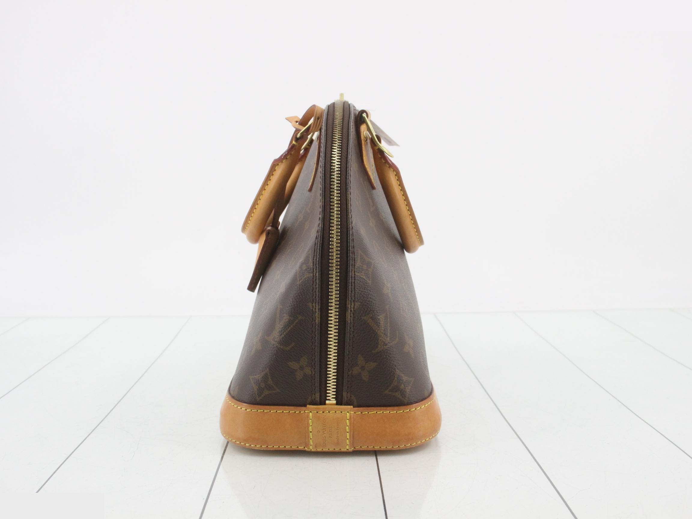 Alma PM with clochette — view 3