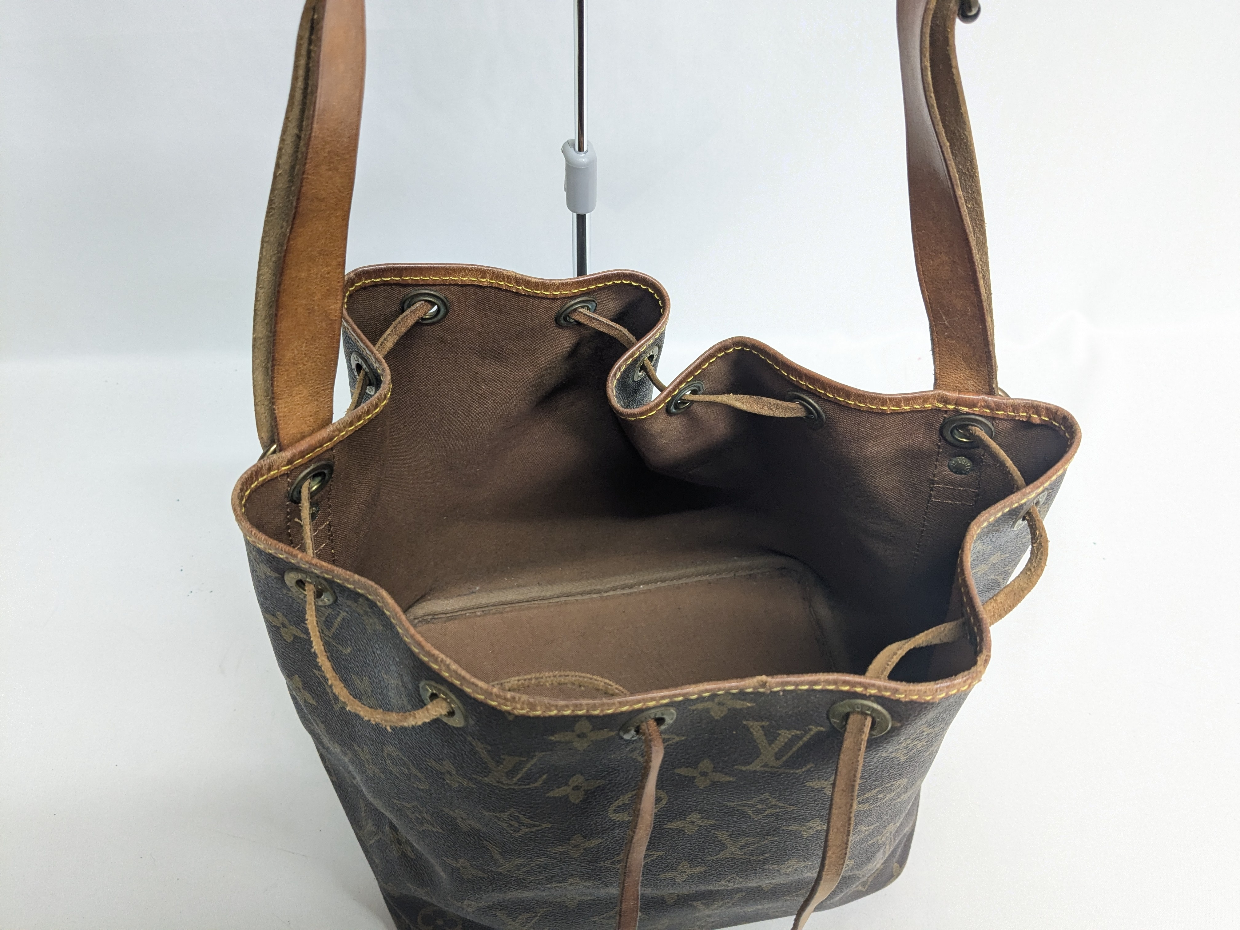 LV Monogram Petit Noé Shoulder Bag — view 6