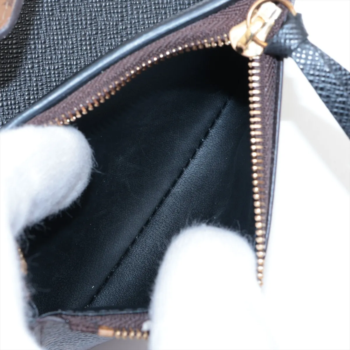 Monogram Reverse Portefeuille Victorine M81557 (Serial Number Unknown) Black x Brown Compact Wallet — view 6