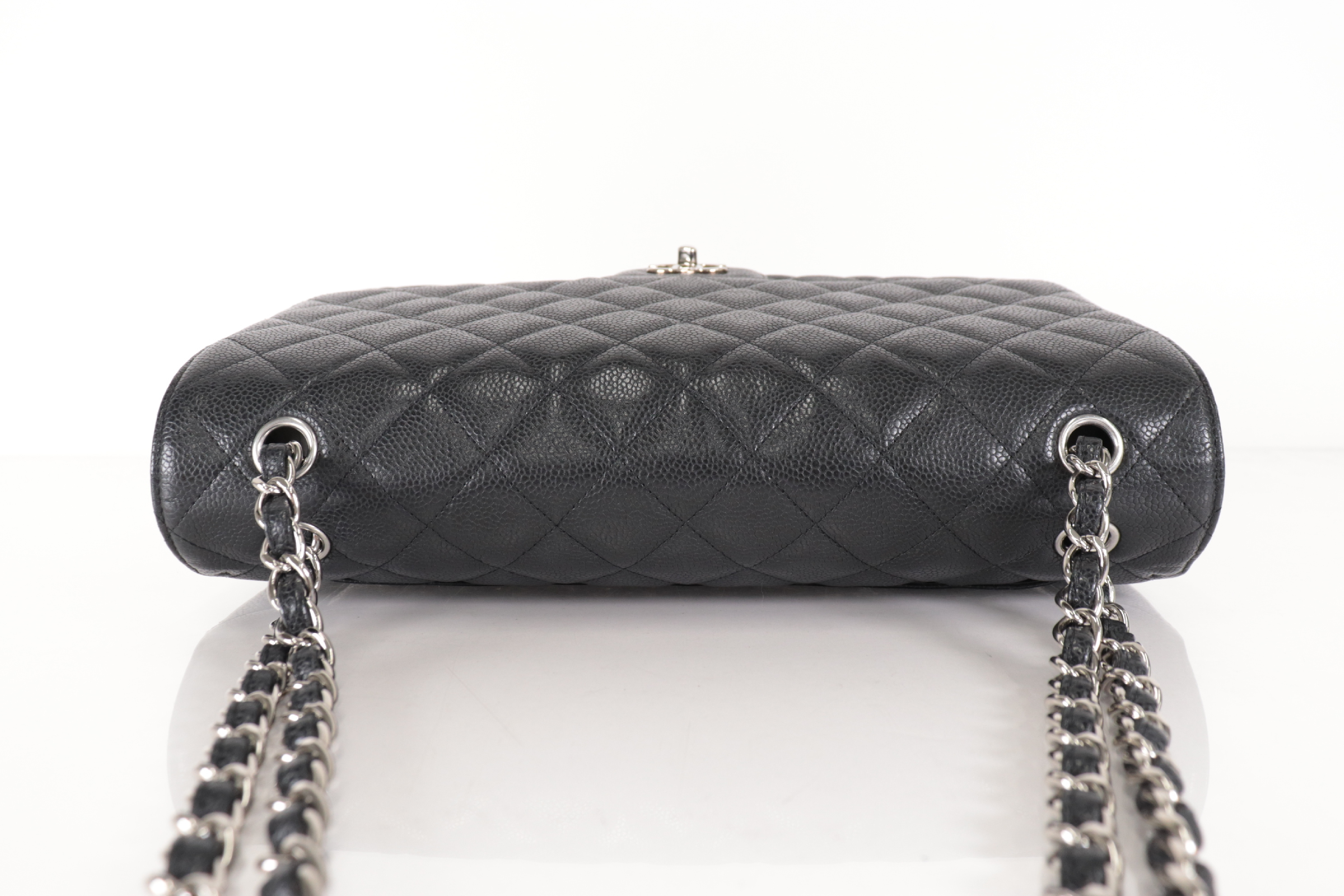 Matelassé Caviar Chain Shoulder Bag, Silver Hardware, Series 20s — view 6