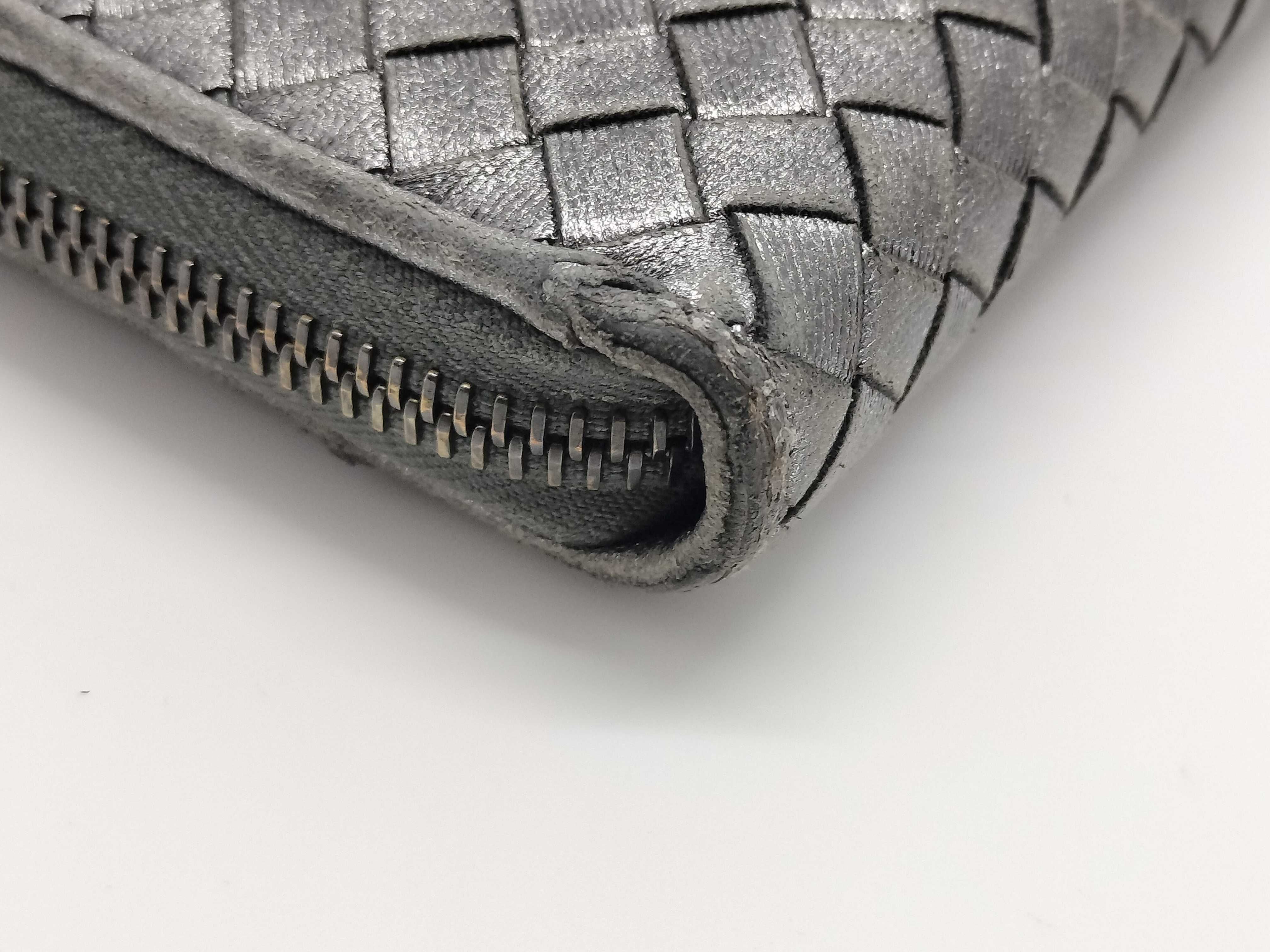 Intrecciato Round Zip Long Wallet — view 3