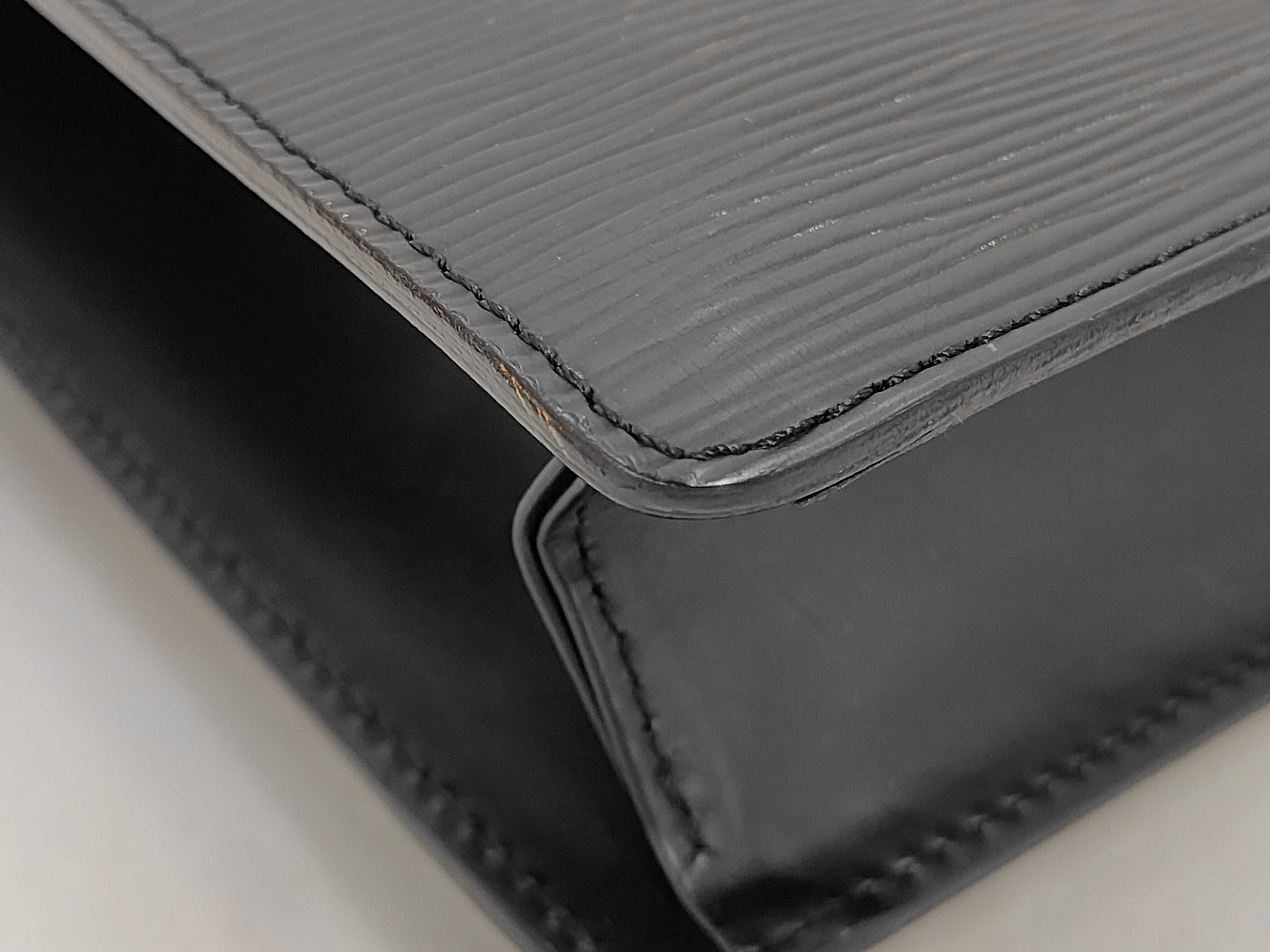 Epi Leather Shoulder Bag, Black, Business Bag — view 3