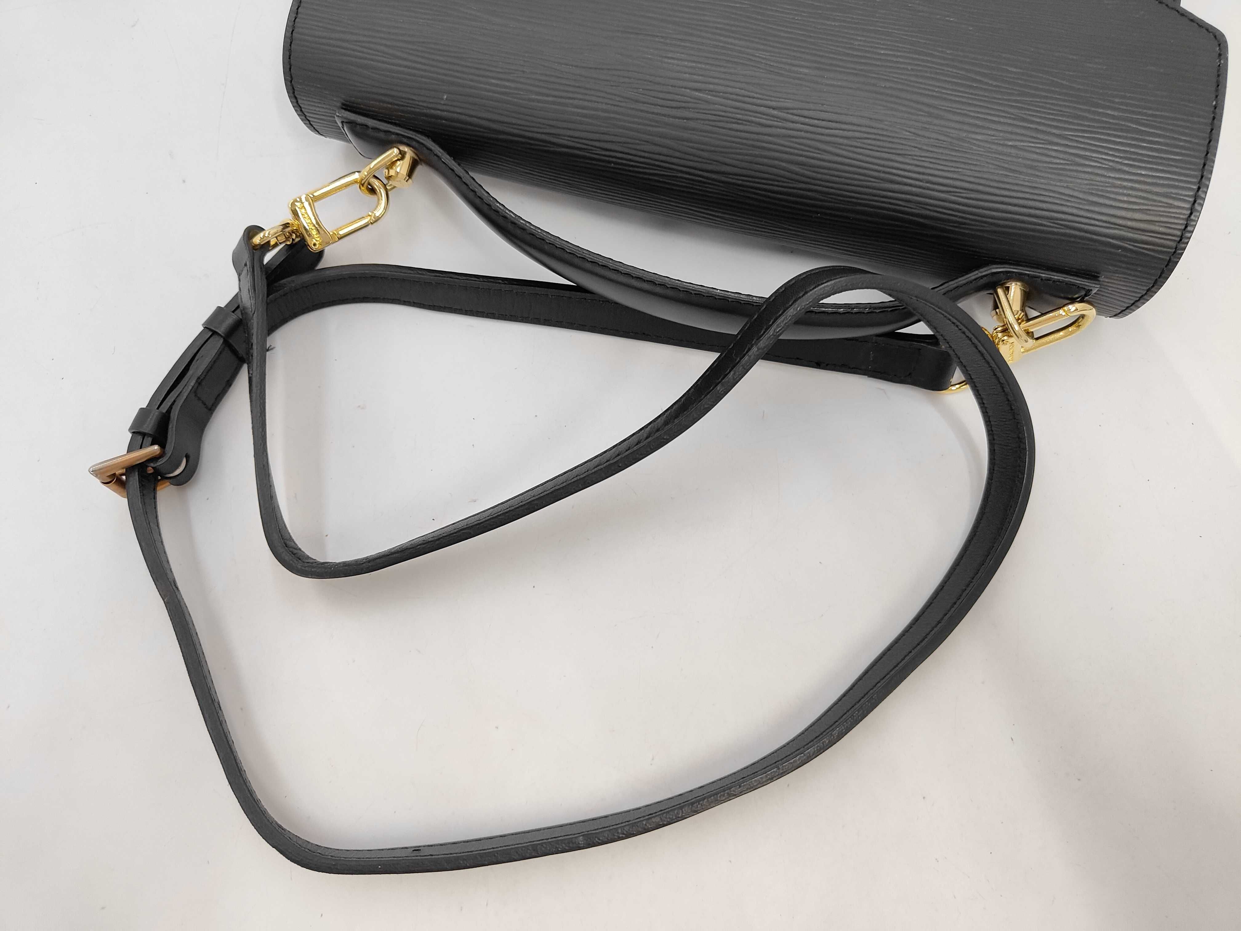 Epi Leather Shoulder Bag, Black, Business Bag — view 5
