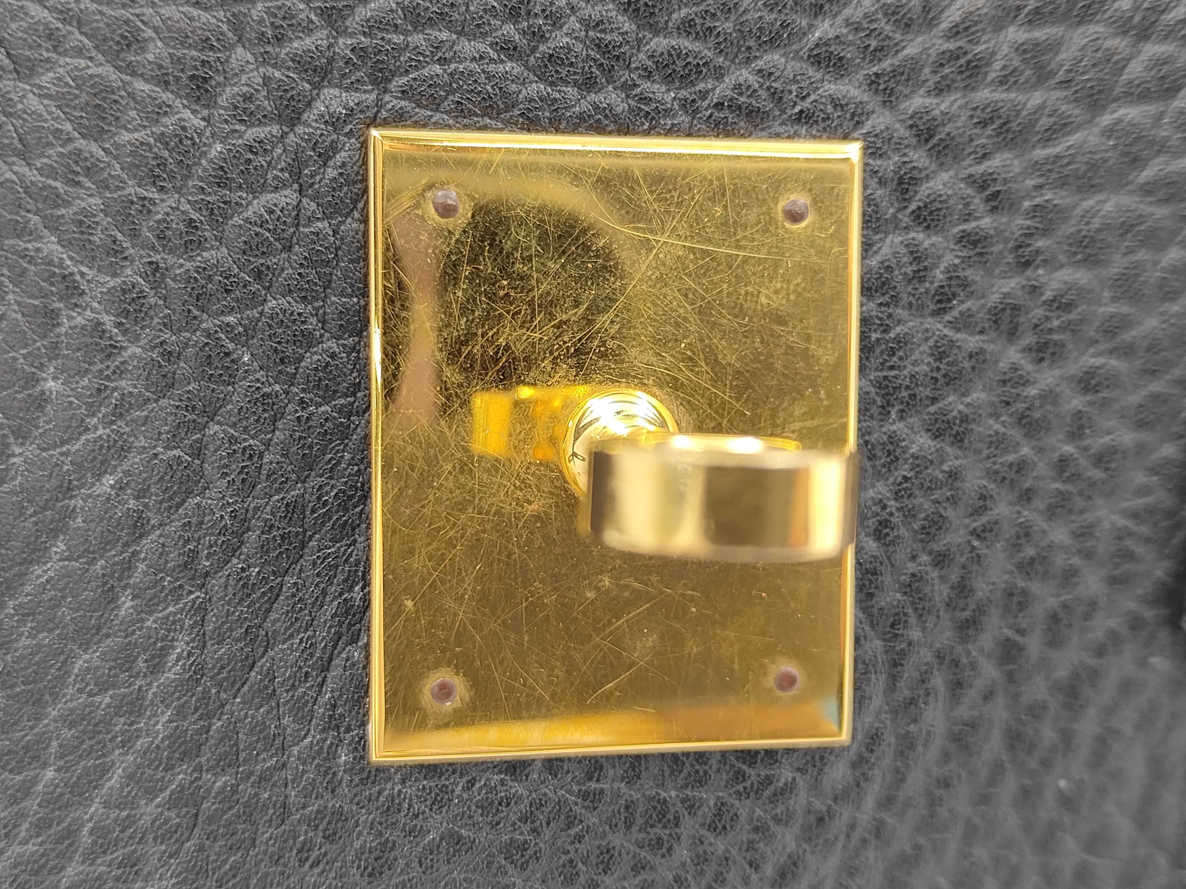 Birkin 35 Gold Hardware, Z Stamp Handbag — view 11