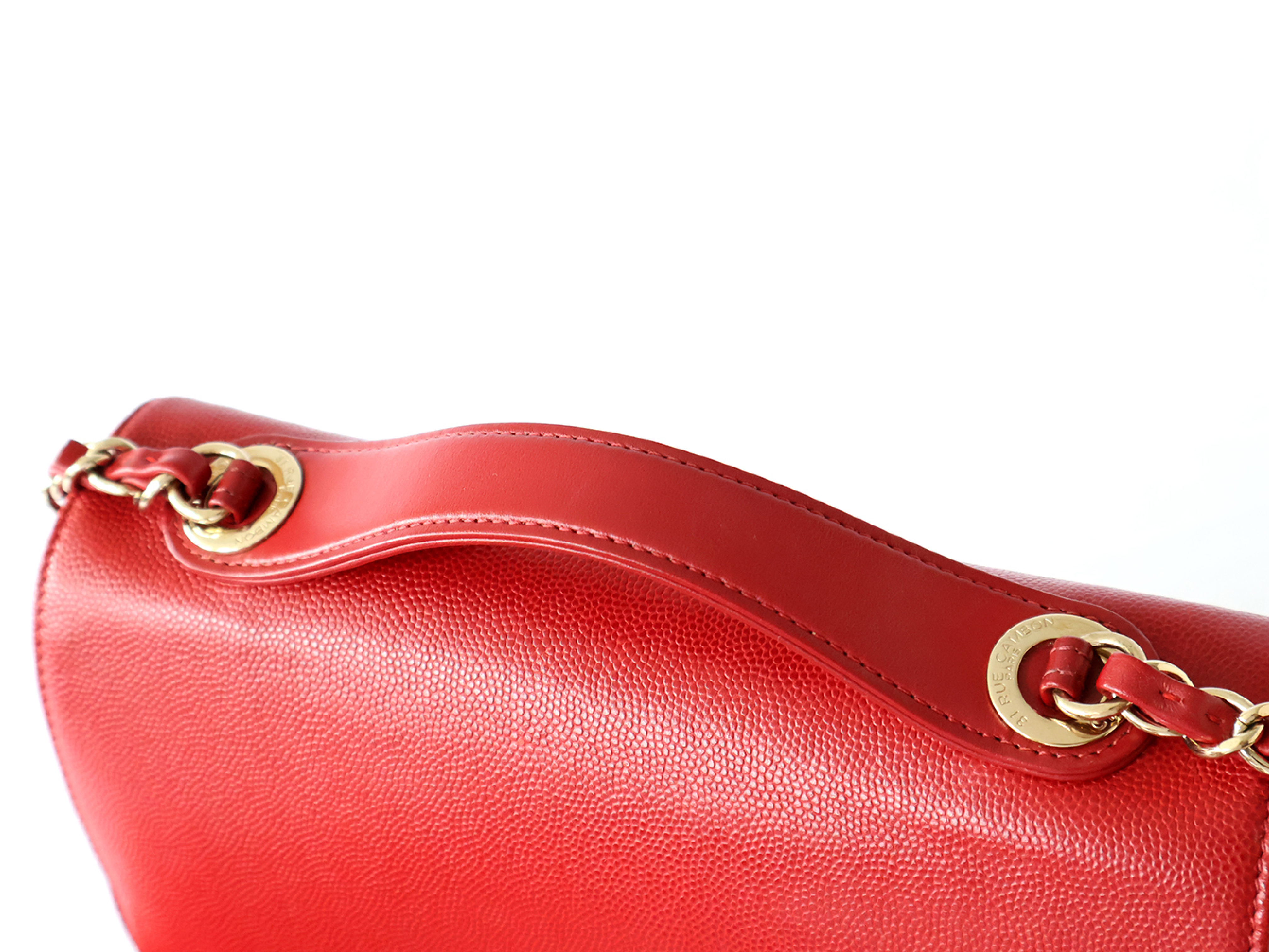 (with original seal, serial number 23 series) Caviar leather Matelassé 2-way chain shoulder bag, red. — view 11