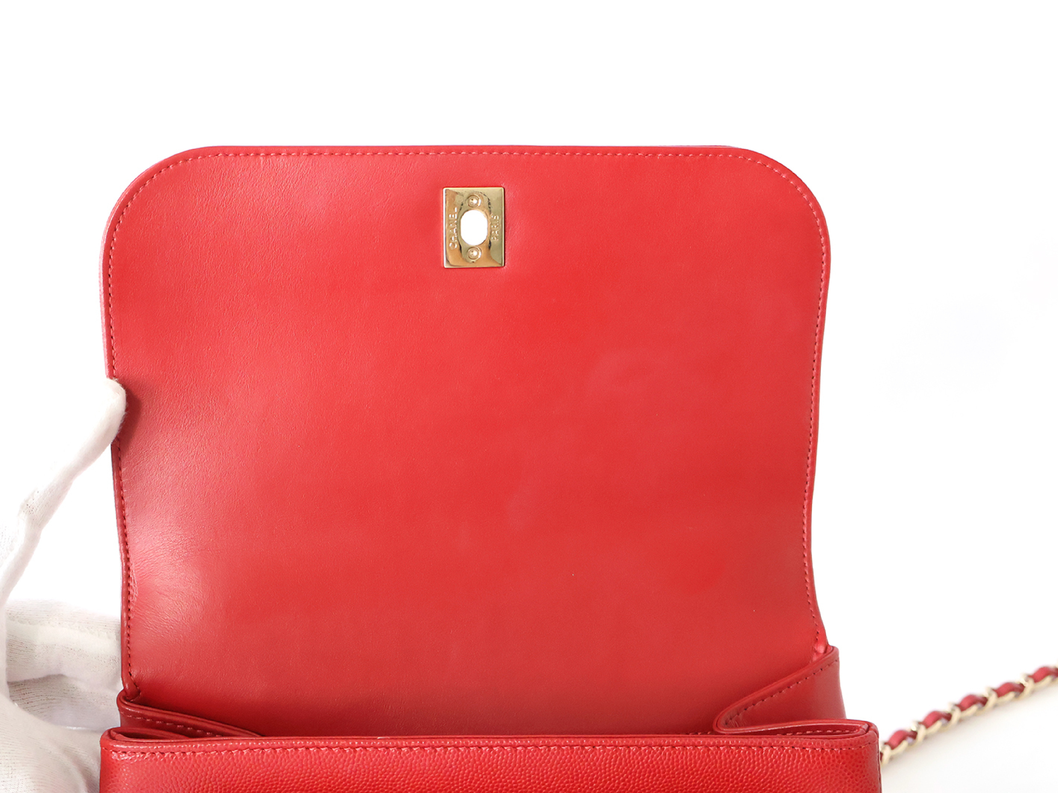 (with original seal, serial number 23 series) Caviar leather Matelassé 2-way chain shoulder bag, red. — view 12