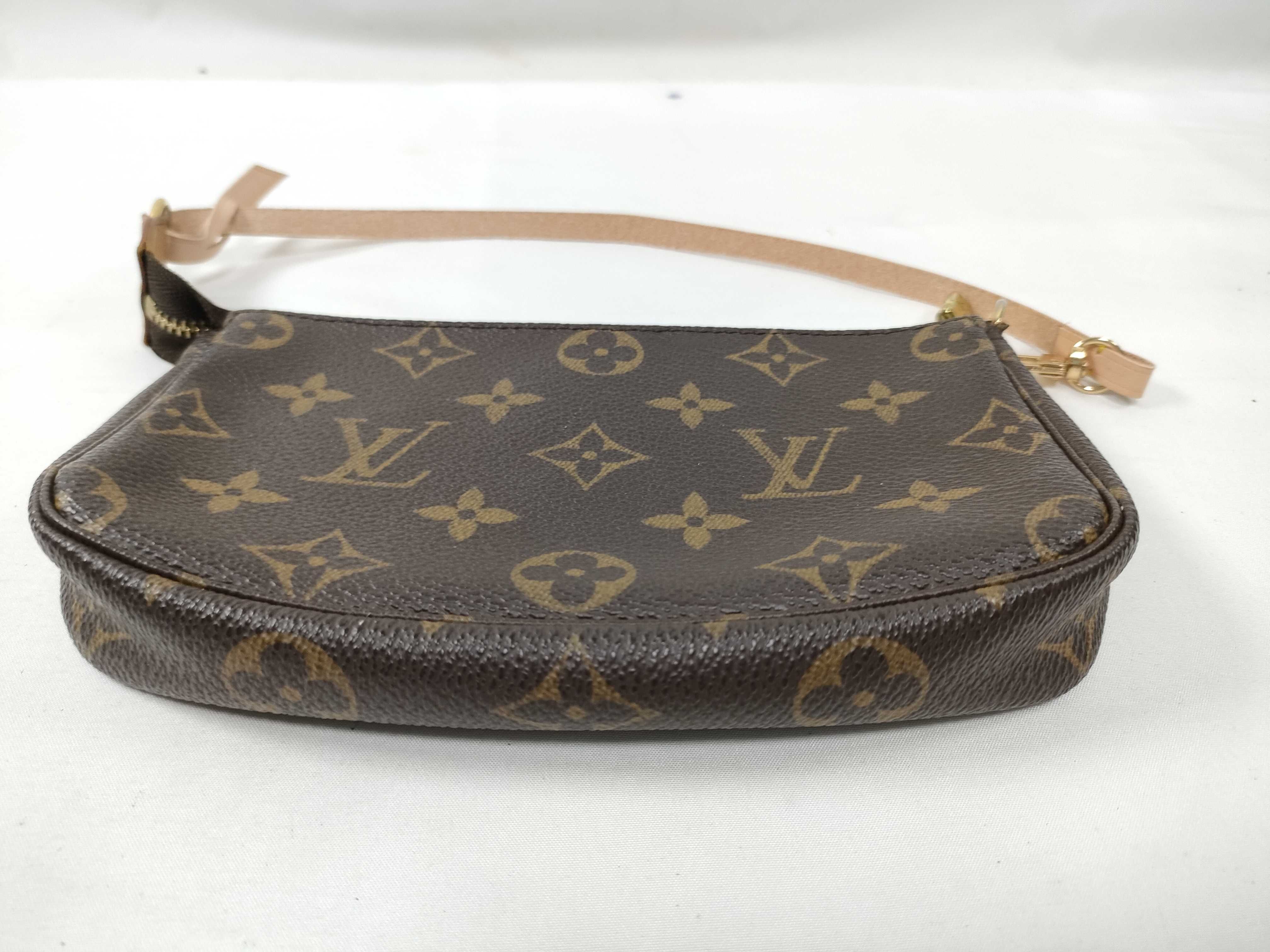 Monogram Louis Vuitton Monogram Mini Pochette Accessoires Pouch — view 3