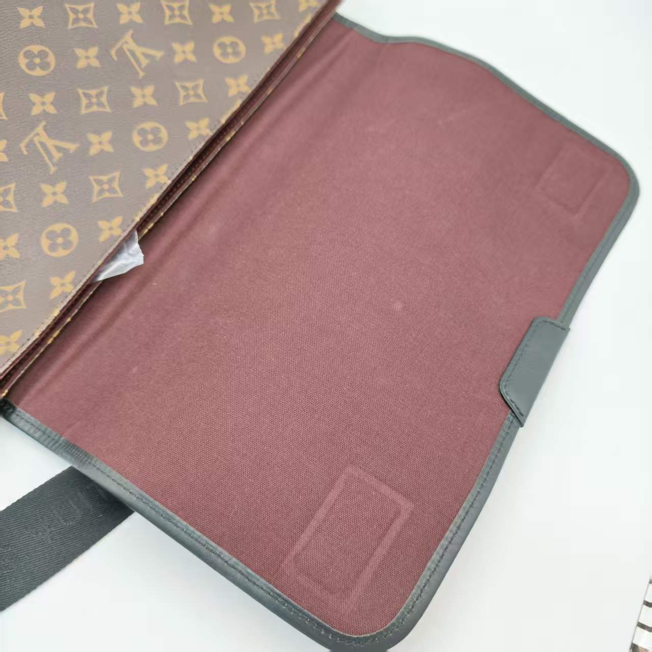 【*Shipped from: China*】LOUIS VUITTON Bass PU Shoulder Bag — view 8