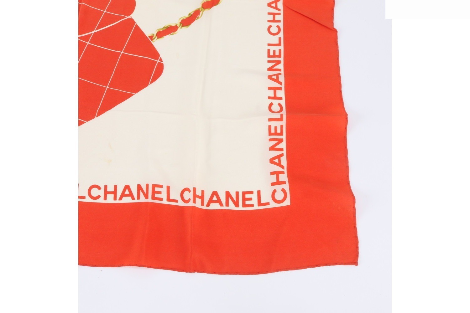 Matelassé bag, patterned scarf — view 4