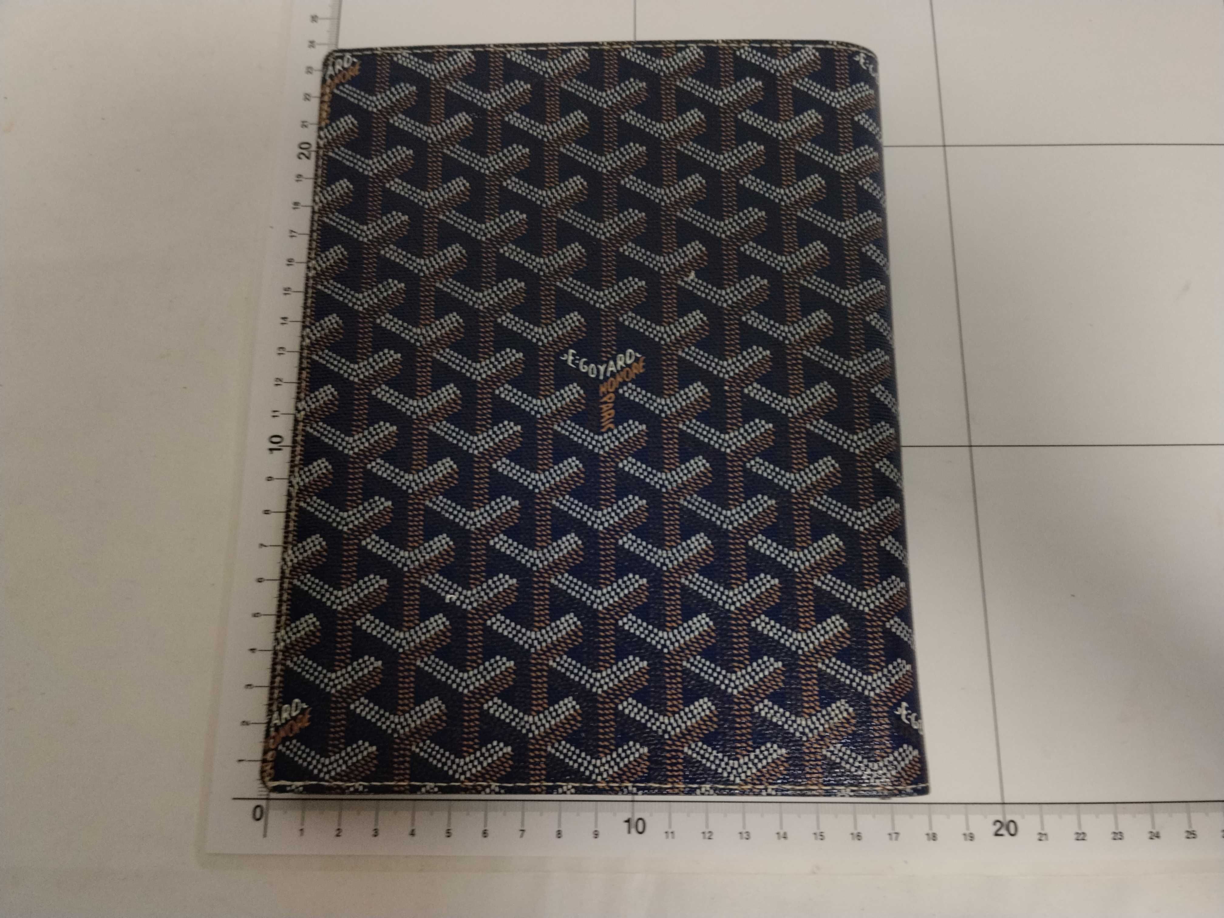 Agenda and other accessories — view 2