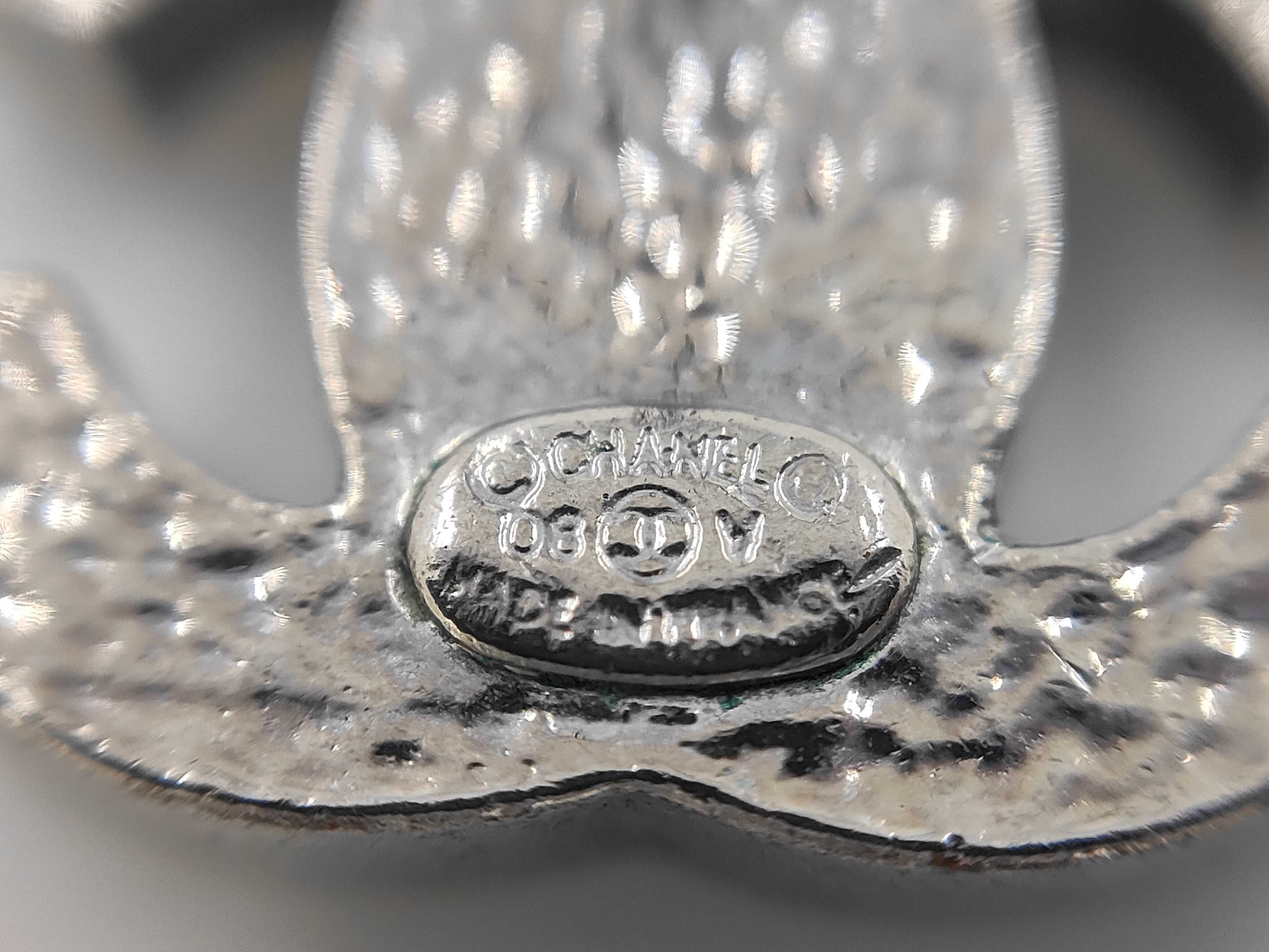 Coco Mark Chanel Coco Pearl Silver Earrings — view 4