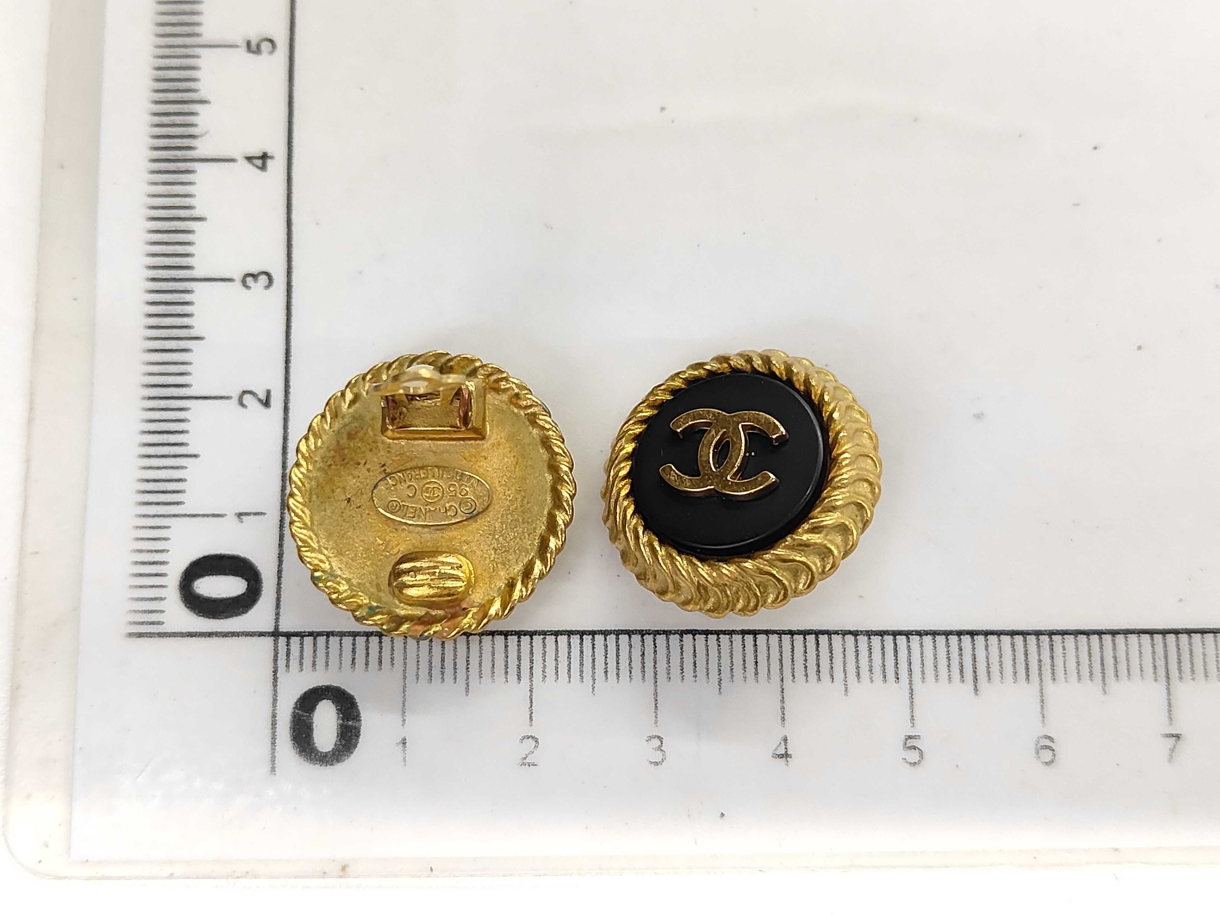 Coco Mark Round Gold x Black Earrings — view 6