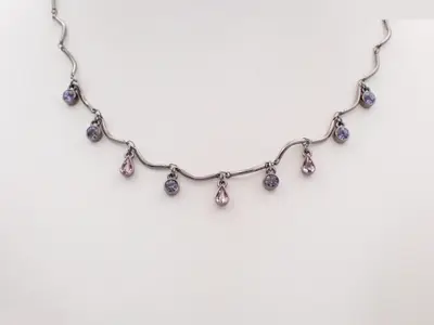 Necklace, neck circumference approximately 42 cm