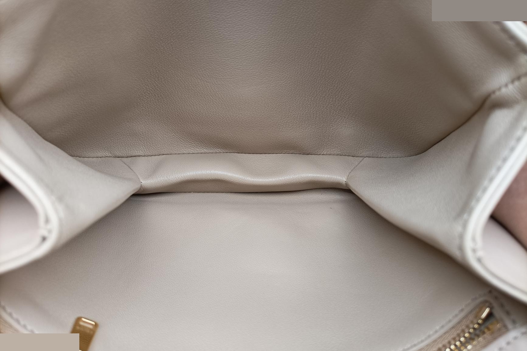 Taboo Medium Leather Beige — view 6