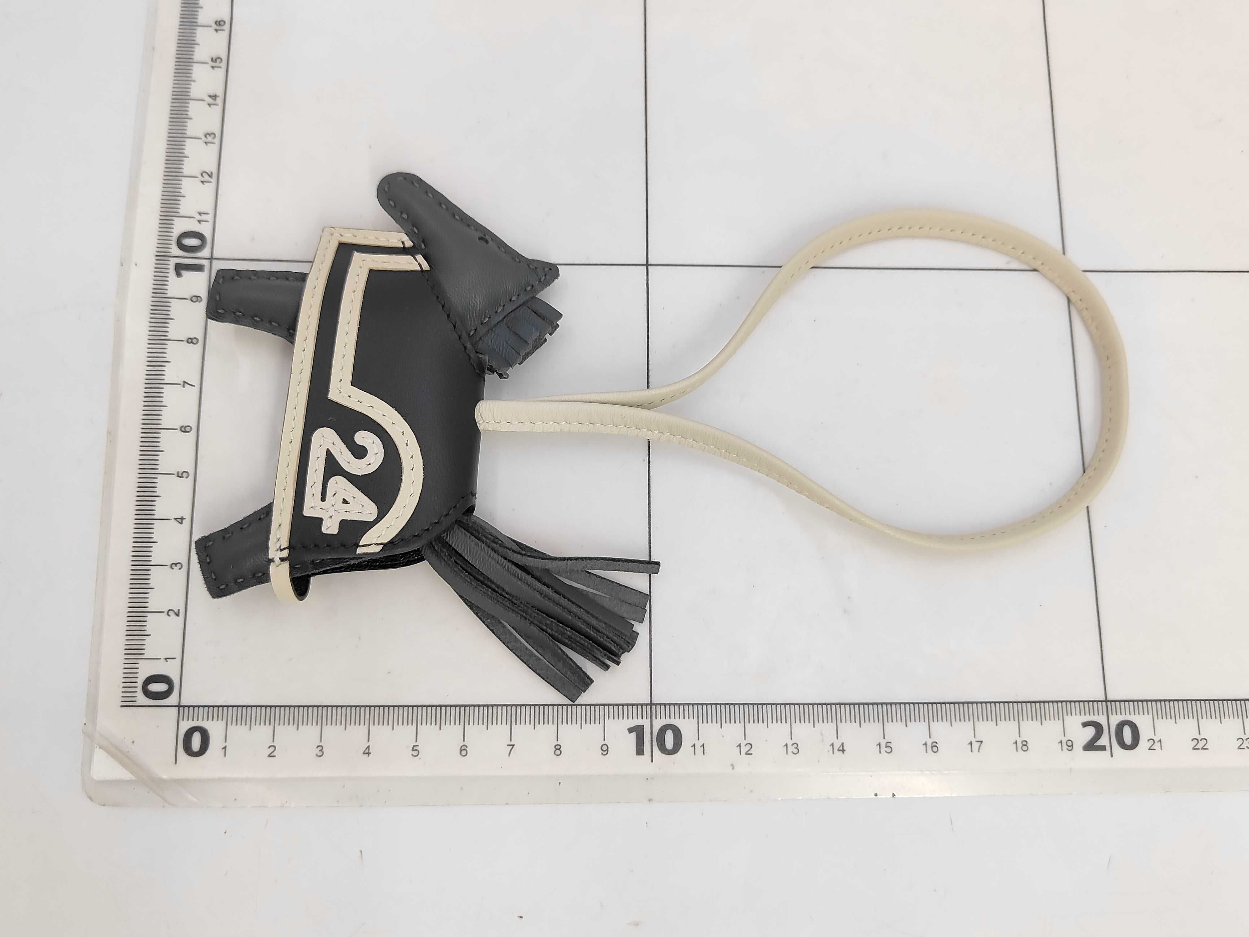 Robeo 24 Charm Agneau Milo Key Case — view 2
