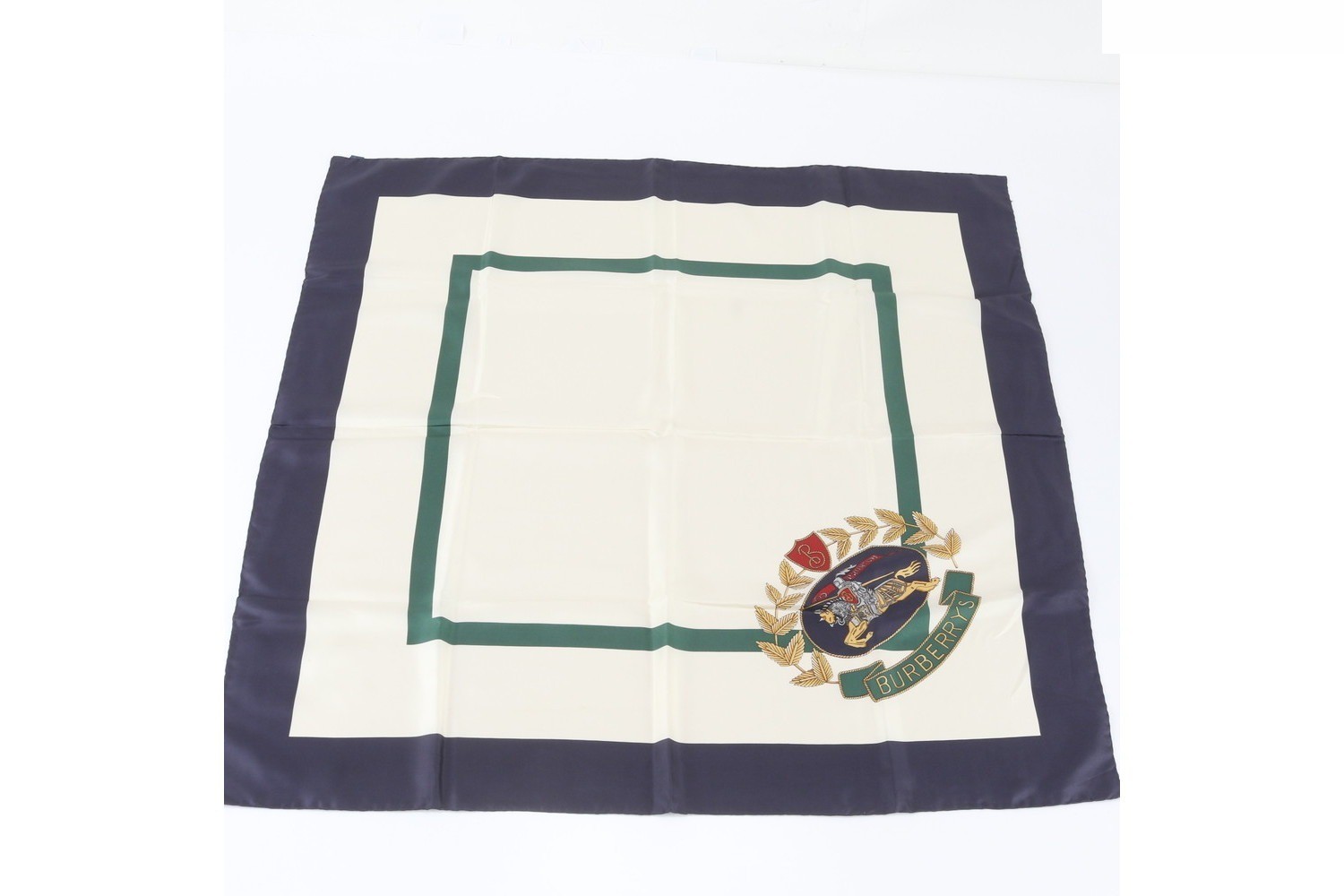 Scarf with tags