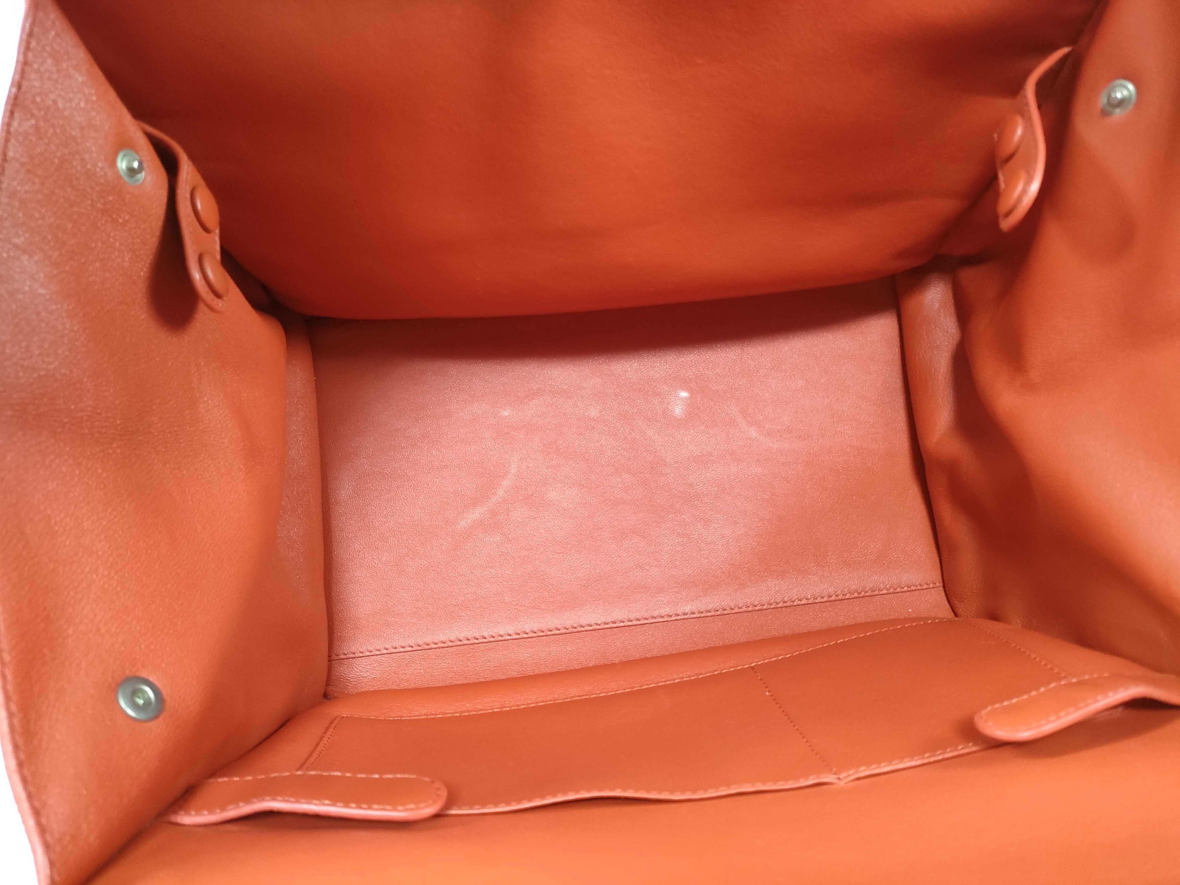 SG - Double Zip Trapeze Leather x Suede Handbag — view 9