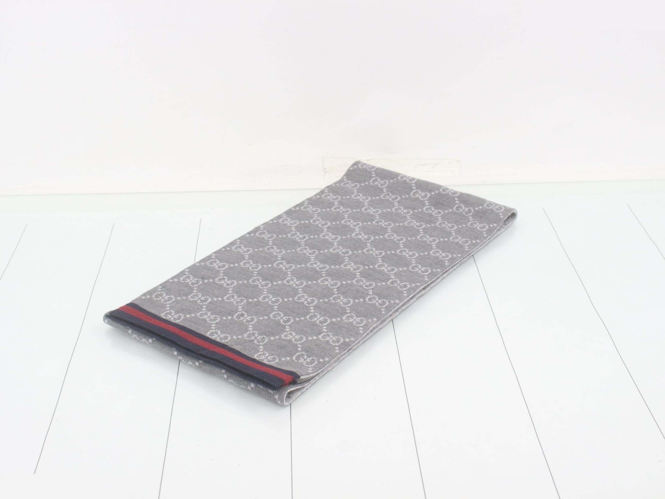 New tag GG Sherry scarf Gucci