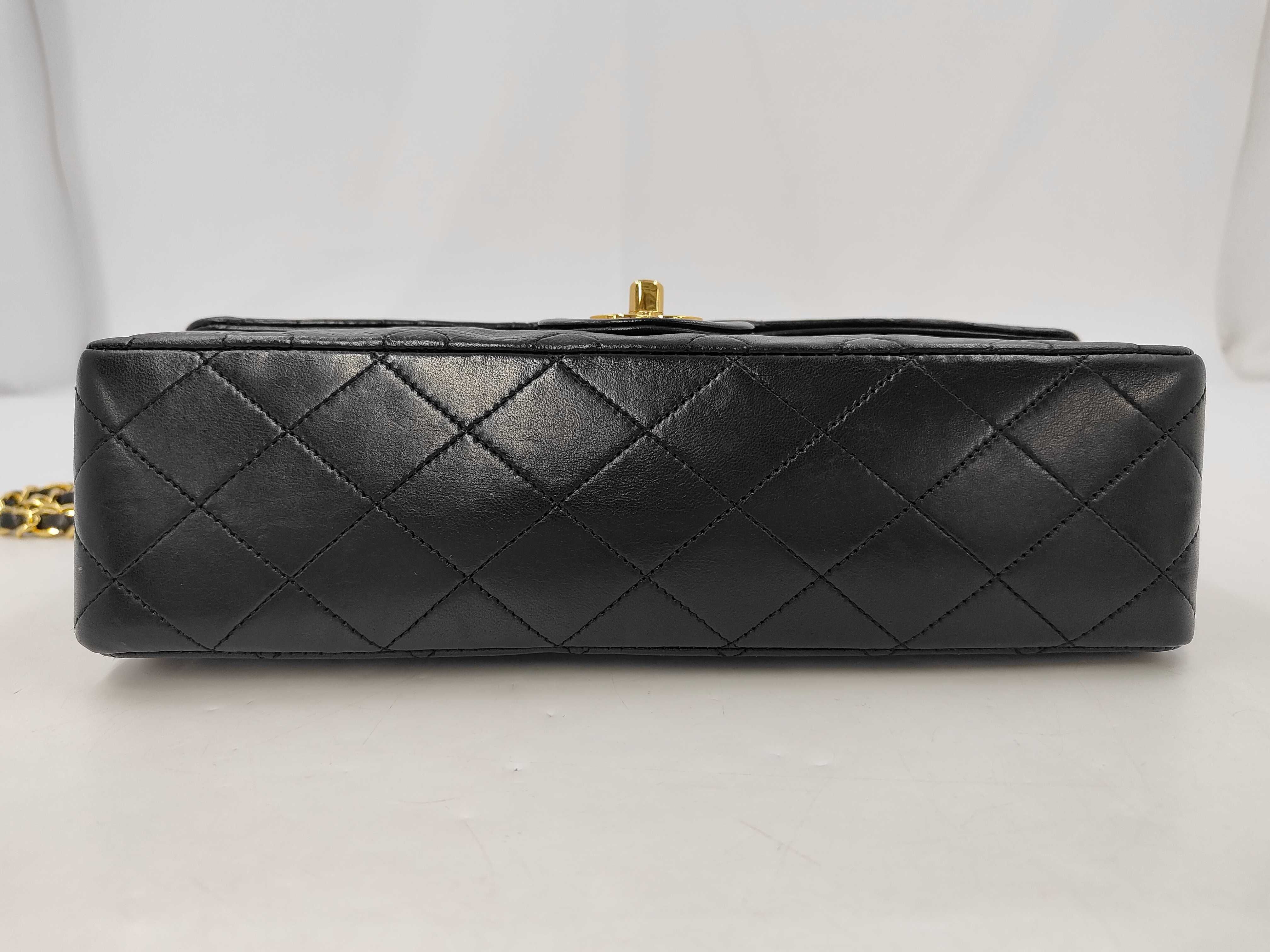Matelassé 25 Lambskin Double Flap Double Chain Shoulder Bag — view 8