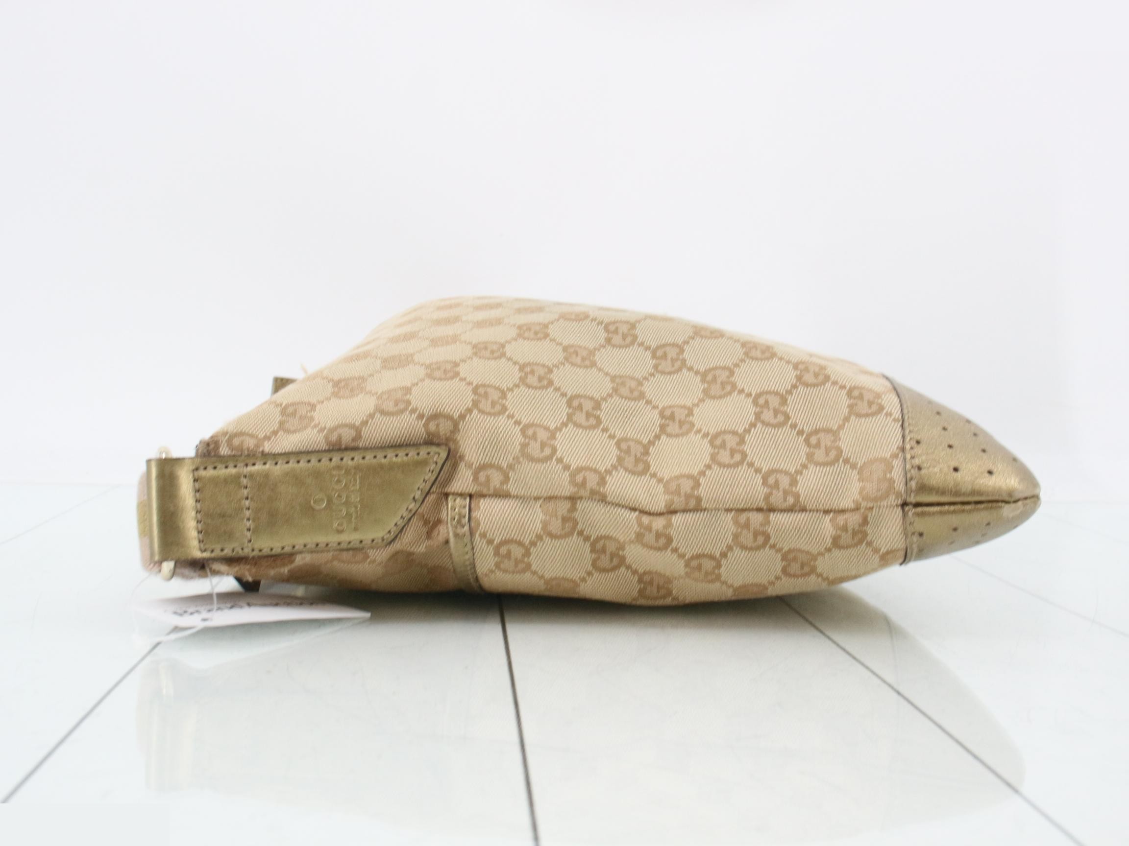 GG Canvas (Bag) - Shoulder Bag — view 4