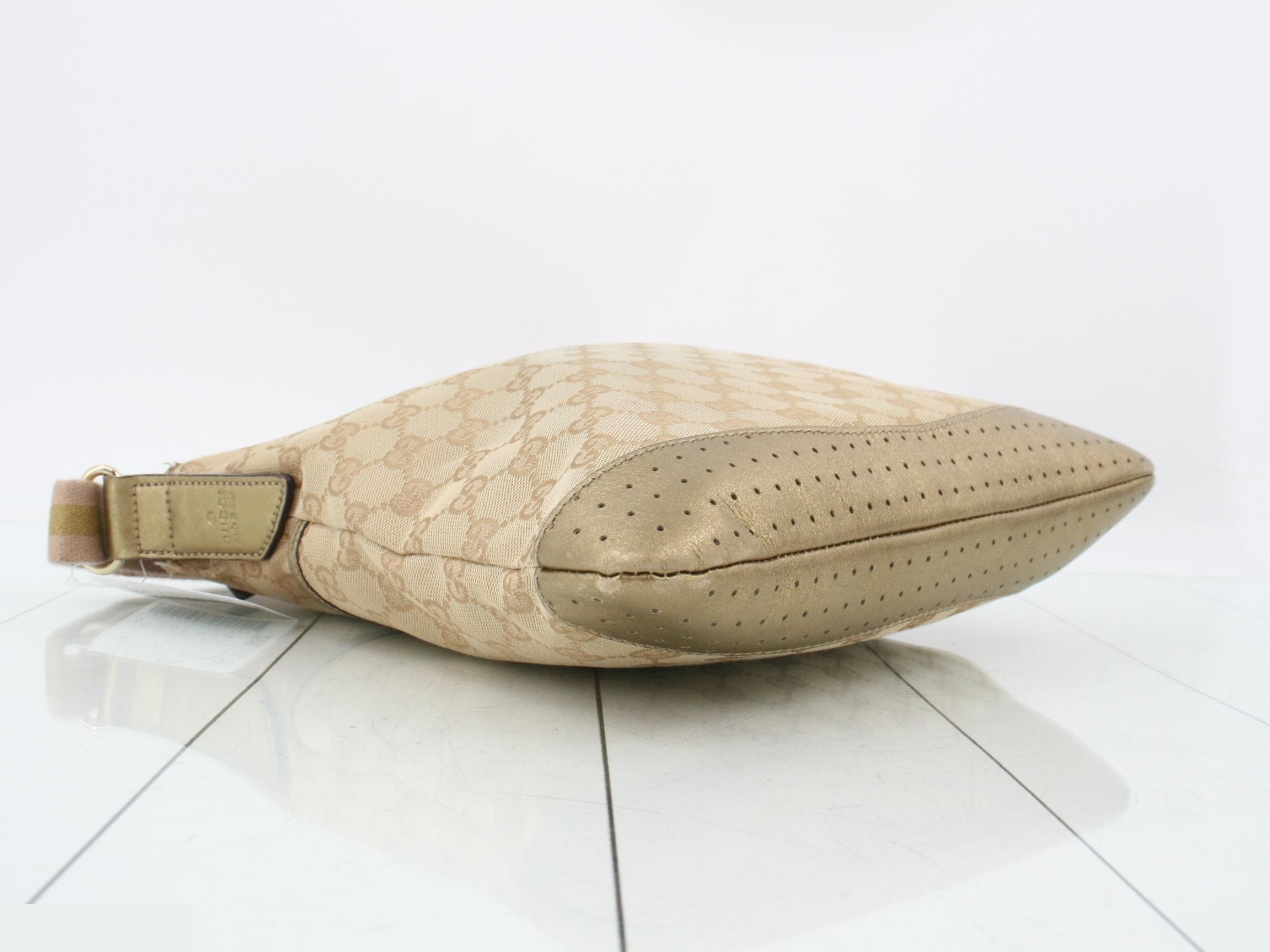 GG Canvas (Bag) - Shoulder Bag — view 5