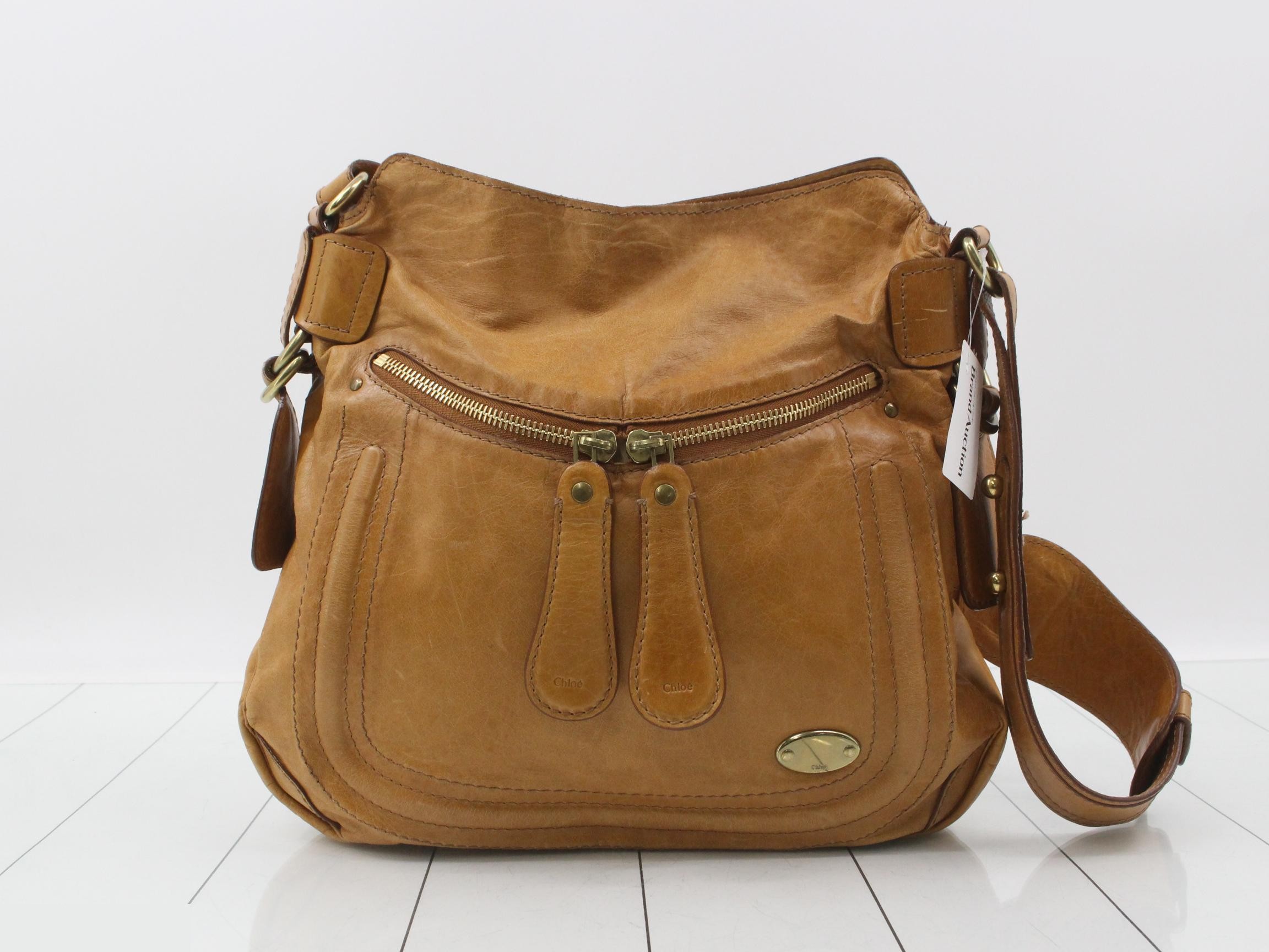 Leather shoulder bag