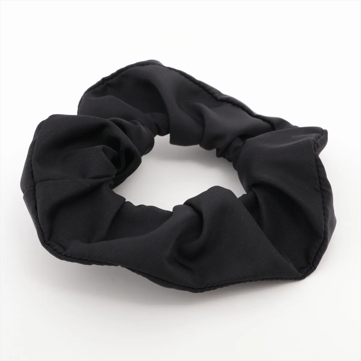 1IF015 Triangle Logo Scrunchie Fabric Black — view 2