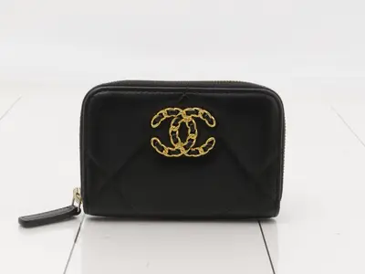 AP0949 Chanel 19 Coin Case