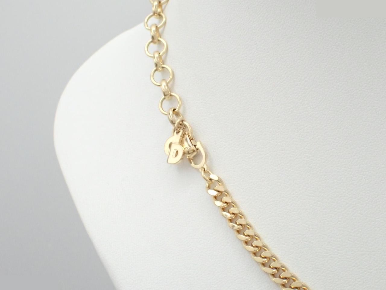 Other lines: Precious metal necklaces and pendants, total length approximately 44 cm. — view 2
