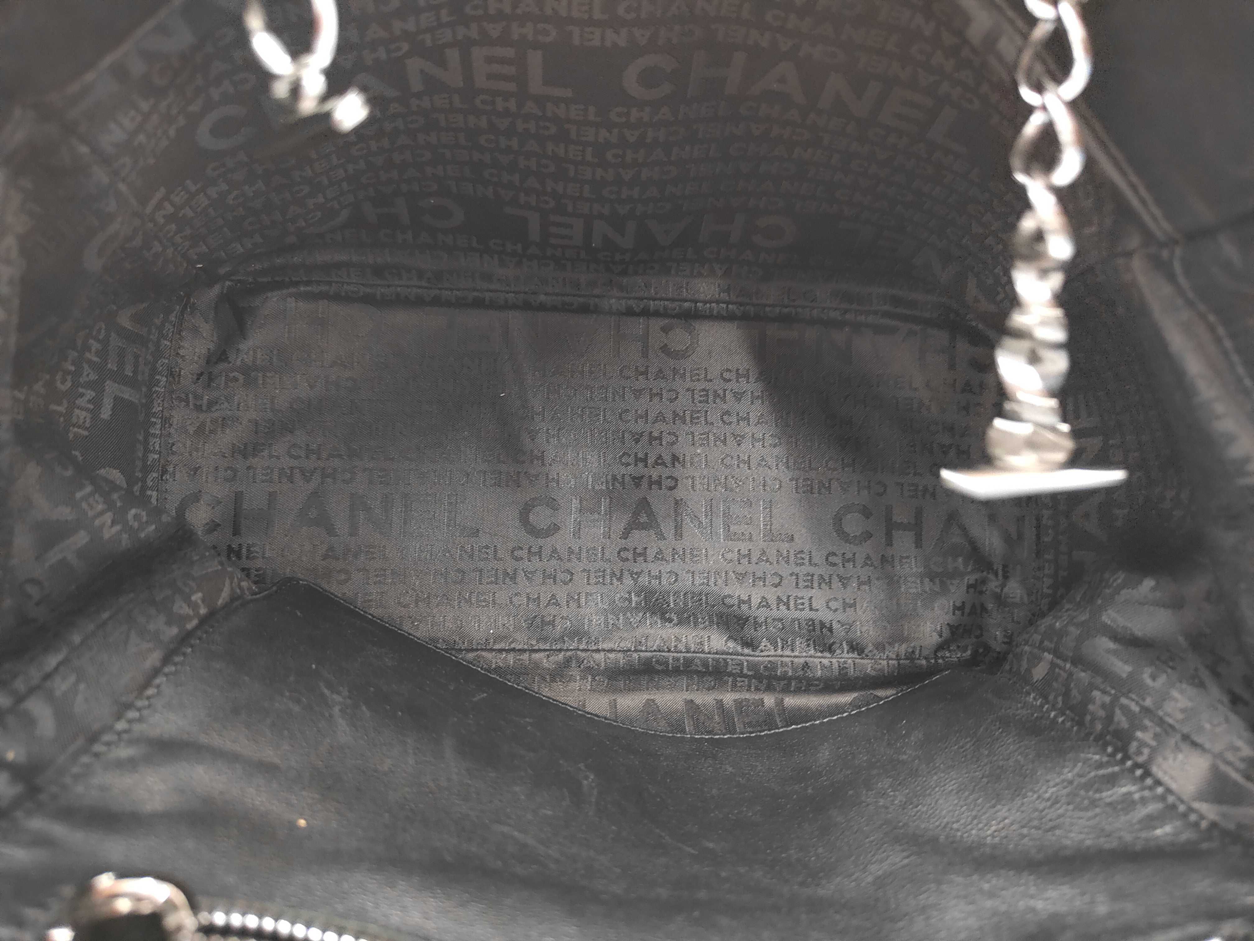 Coco Mark Camellia No. 5 Shoulder Bag (with serial card, item number 10947261) — view 8