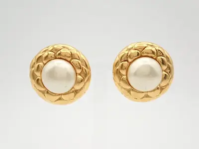 Matelassé (precious metal) earrings