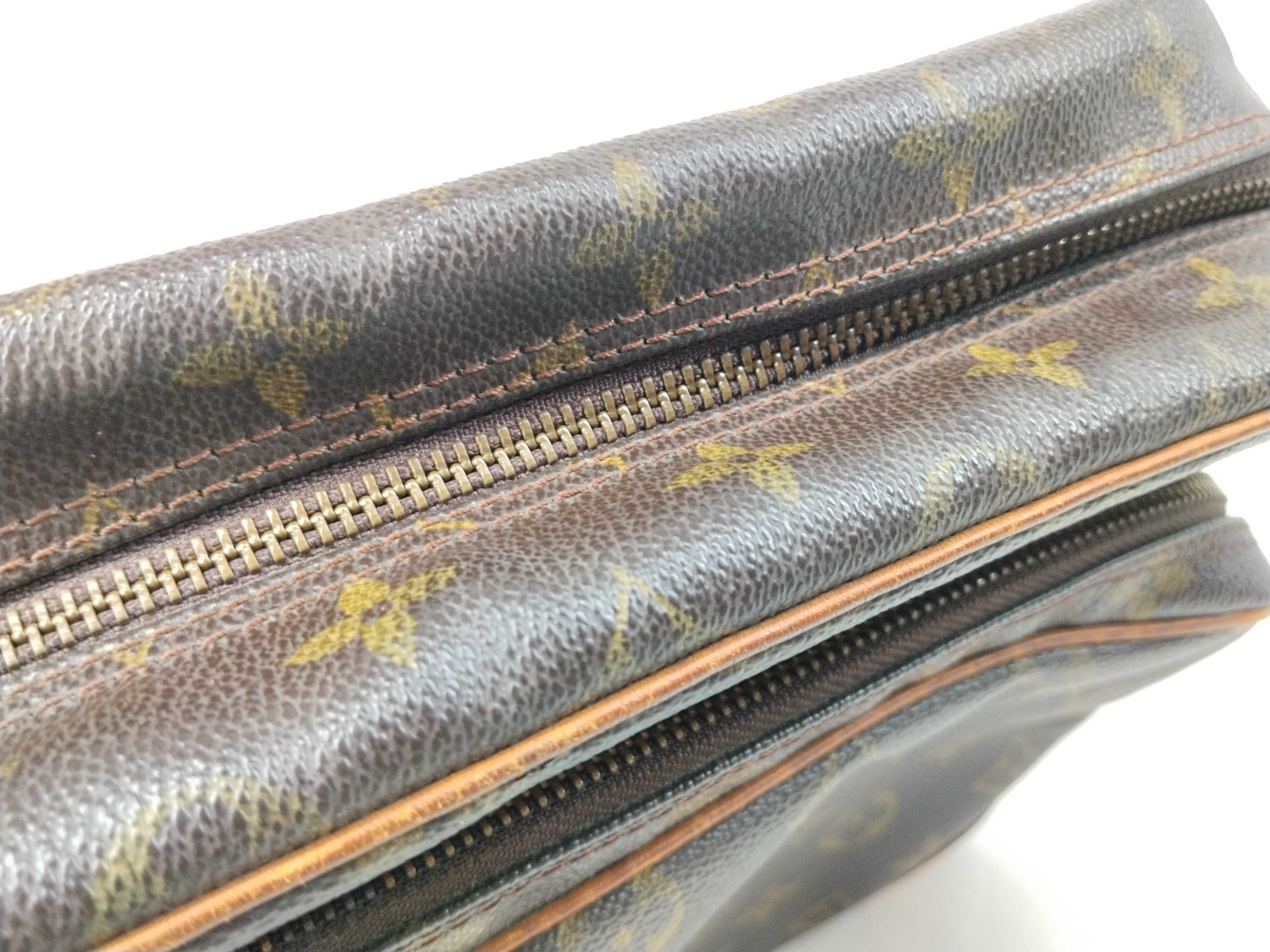 Monogram M45244 Nile Shoulder Bag (Torn) — view 8