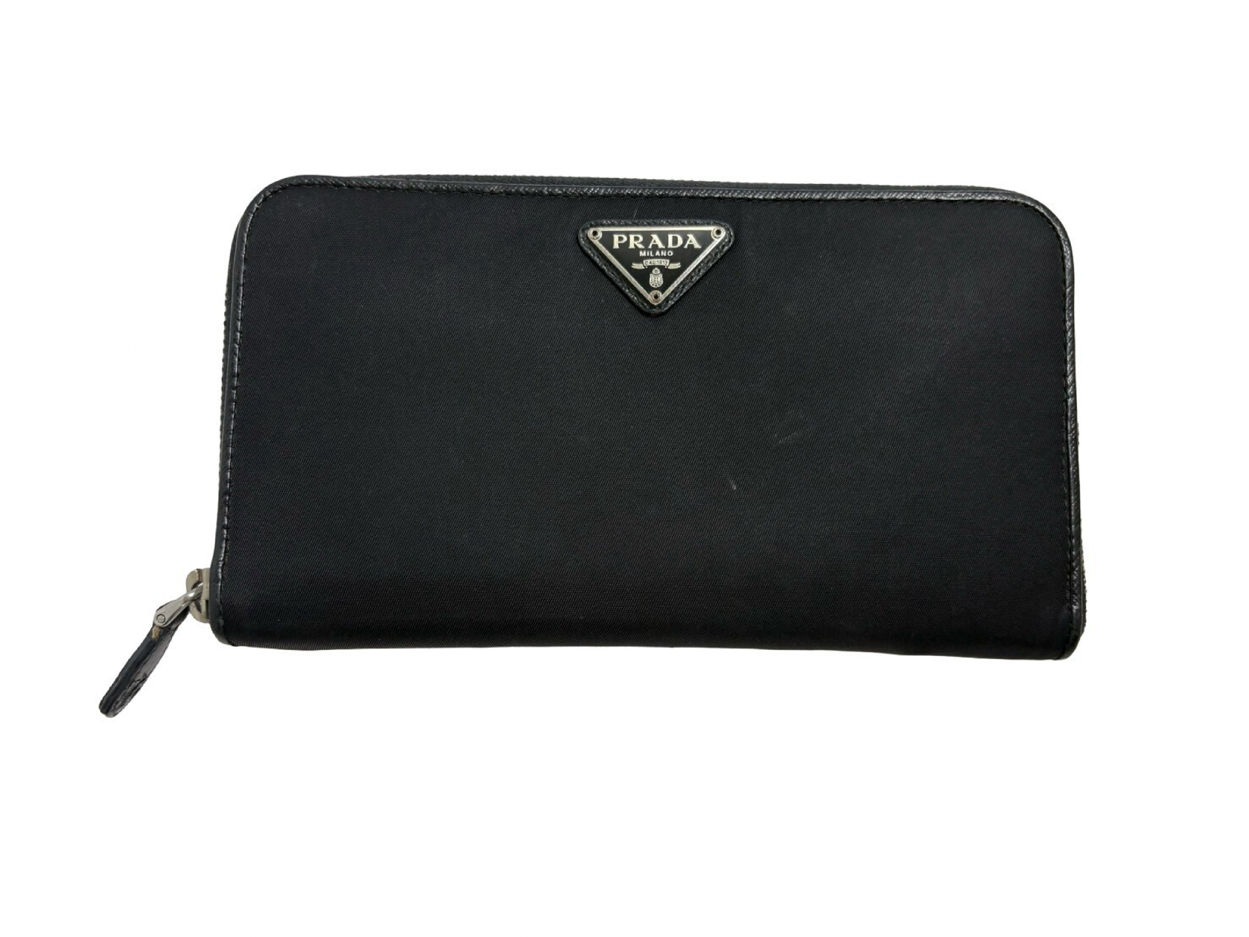 Round Zip Wallet